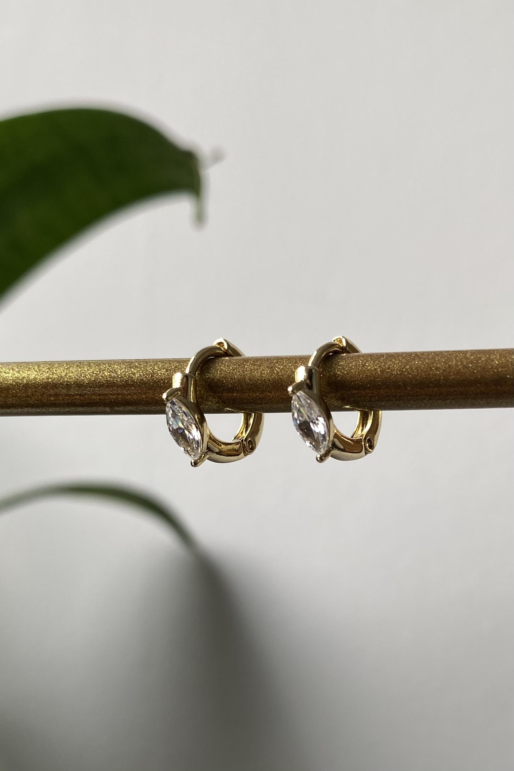 OVAL TAŞLI HALKA KÜPE 1CM