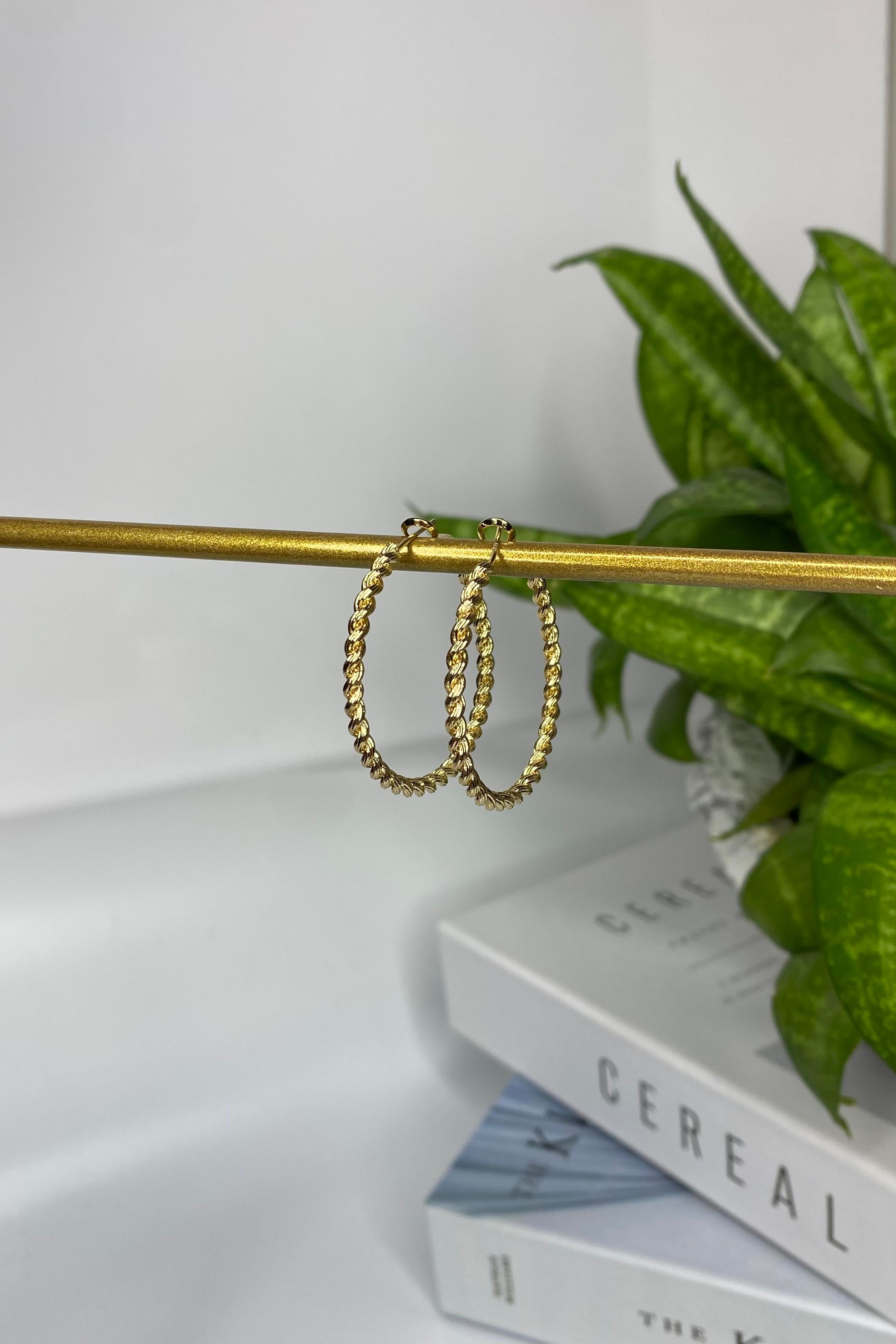 SARMAL İZLİ HALKA KÜPE 2CM