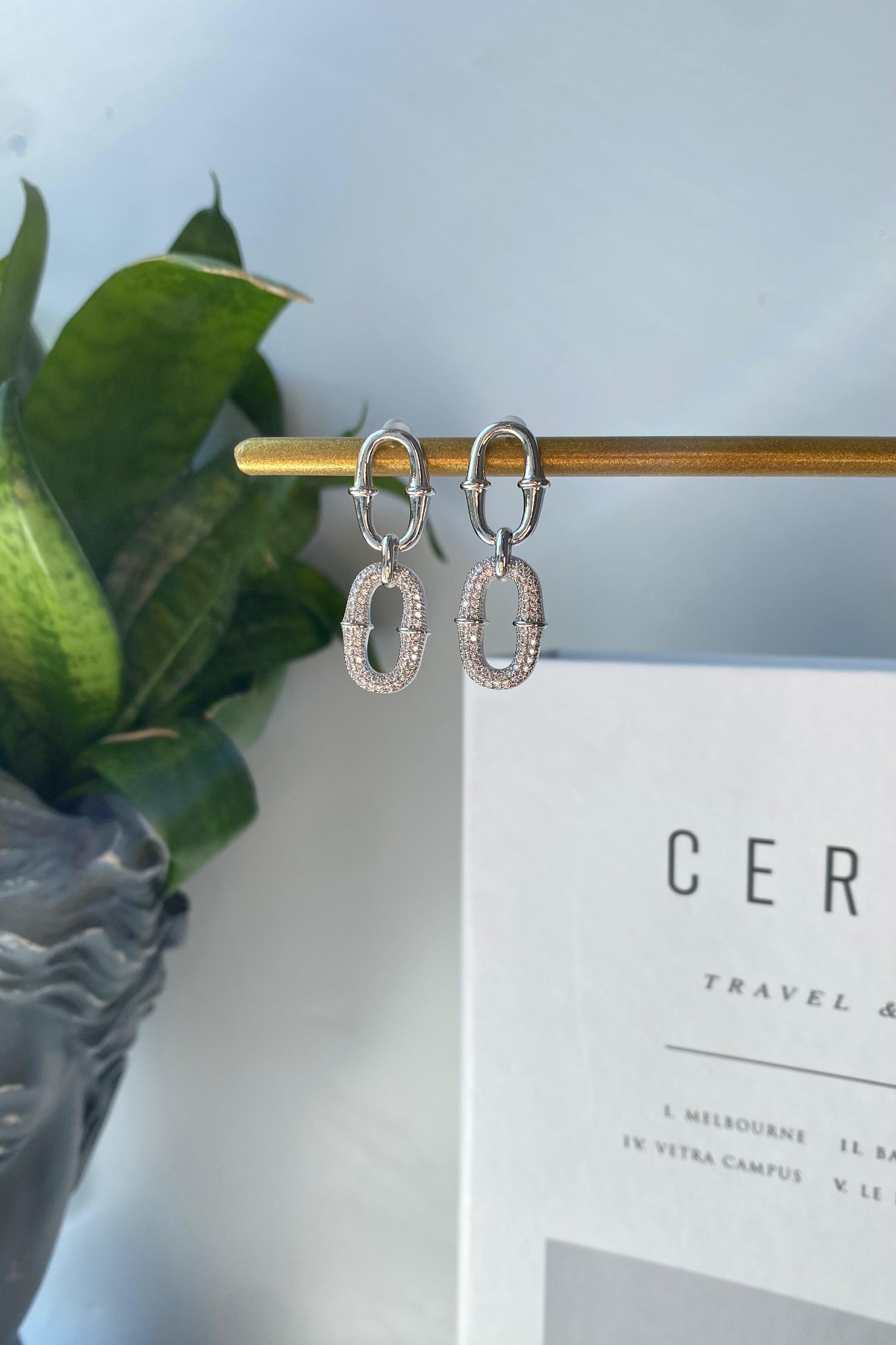 TAŞLI ÇİFT OVAL KÜPE