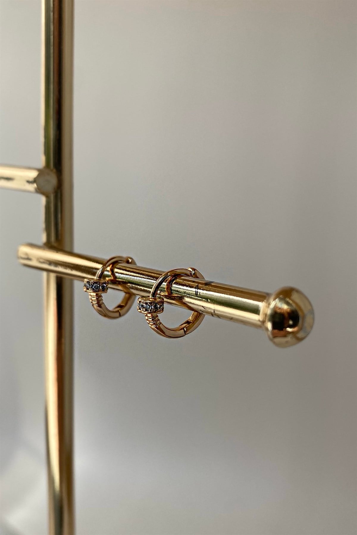 TAŞLI SİLİNDİR HALKA KÜPE 1.1cm