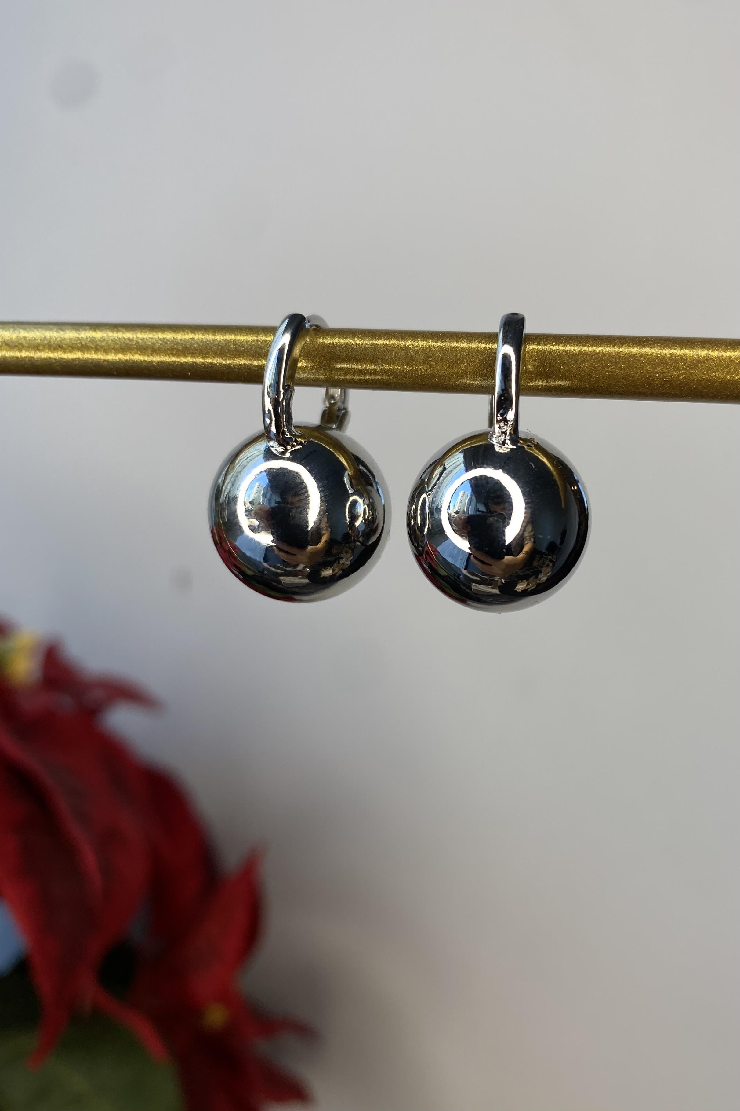 TOP UÇLU HALKA KÜPE