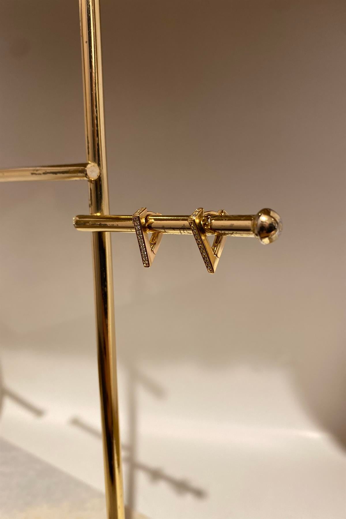 UCU V MODEL HALKA KÜPE 1cm