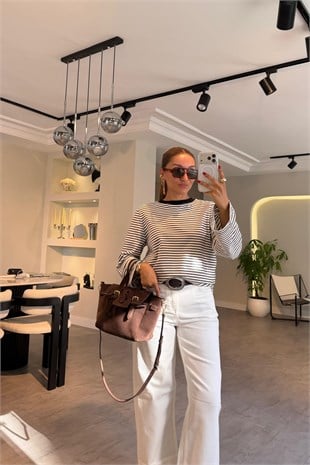 BİSİKLET YAKA ÇİZGİLİ SALAŞ SWEATSHIRT