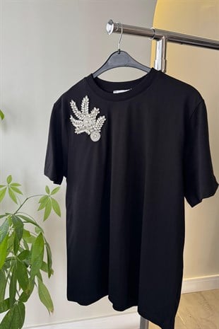 YAPRAK TAŞLI T-SHİRT