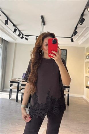 GÜPÜR DETAYLI ZR T-SHİRT