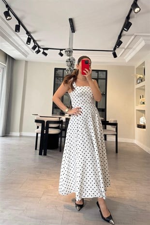 KARE YAKA PUANTİYELİ ELBİSE