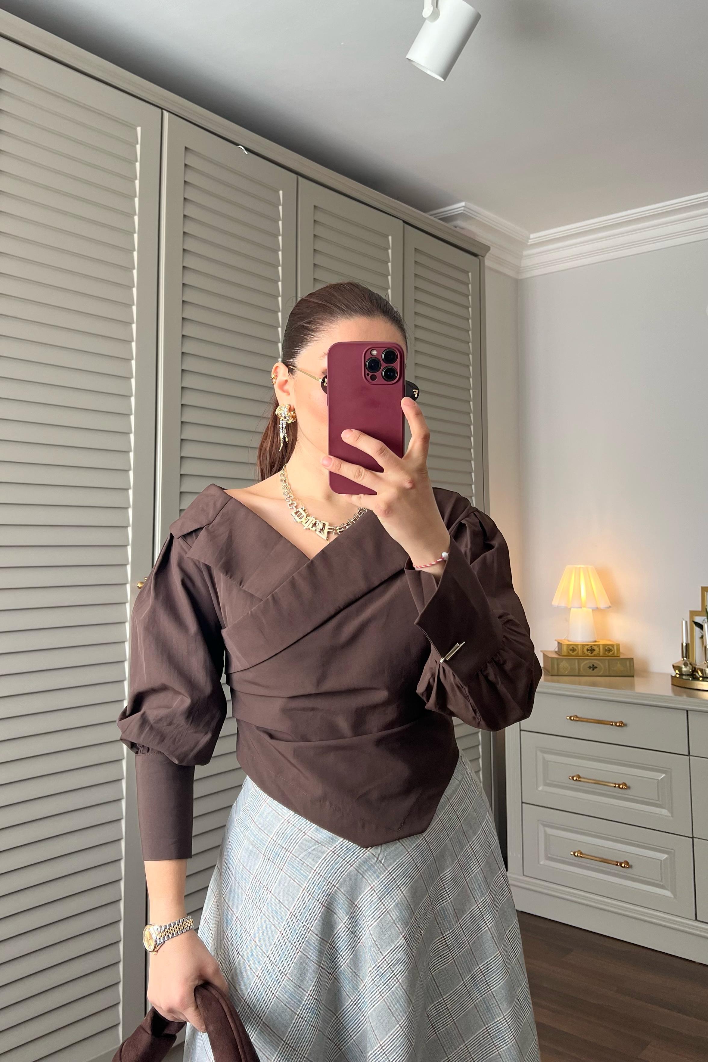 AÇIK OMUZ V GÖMLEK/0317