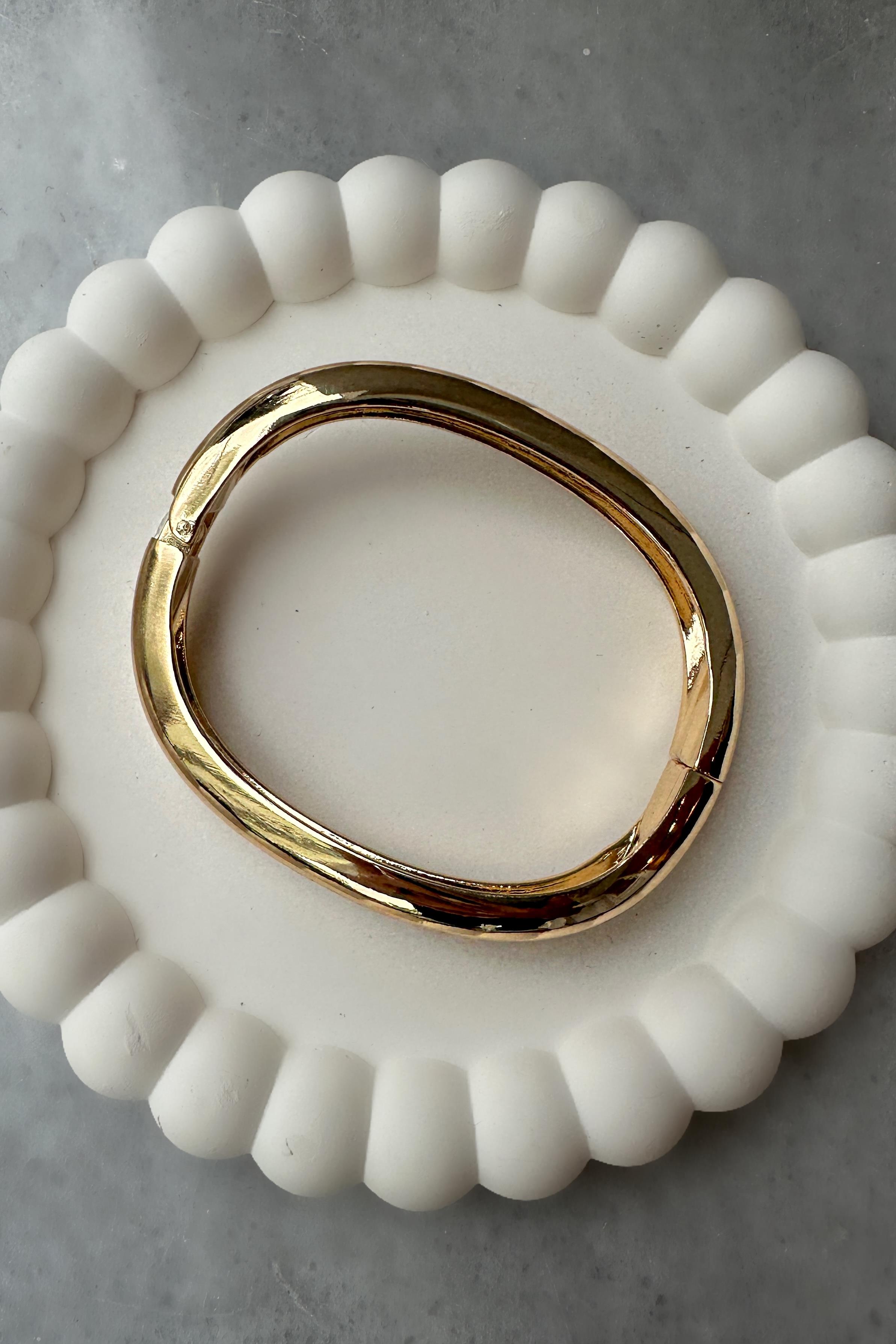 ASİMETRİK KELEPÇE BİLEZİK