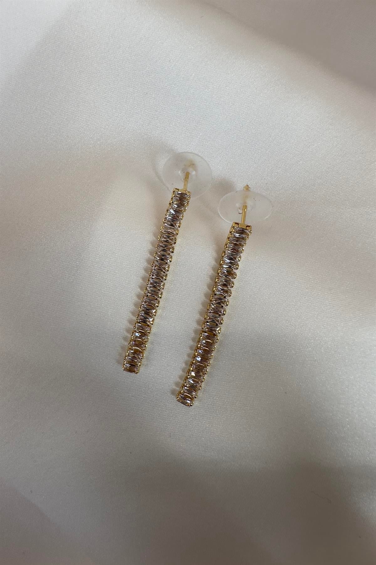 BAGET KÜÇÜK TAŞLI SARKINTILI KÜPE