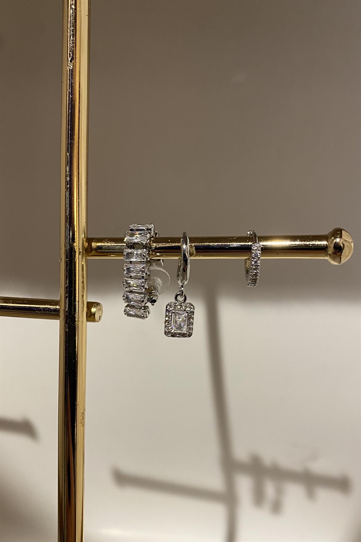 BAGET SU YOLU ÜÇLÜ KÜPE