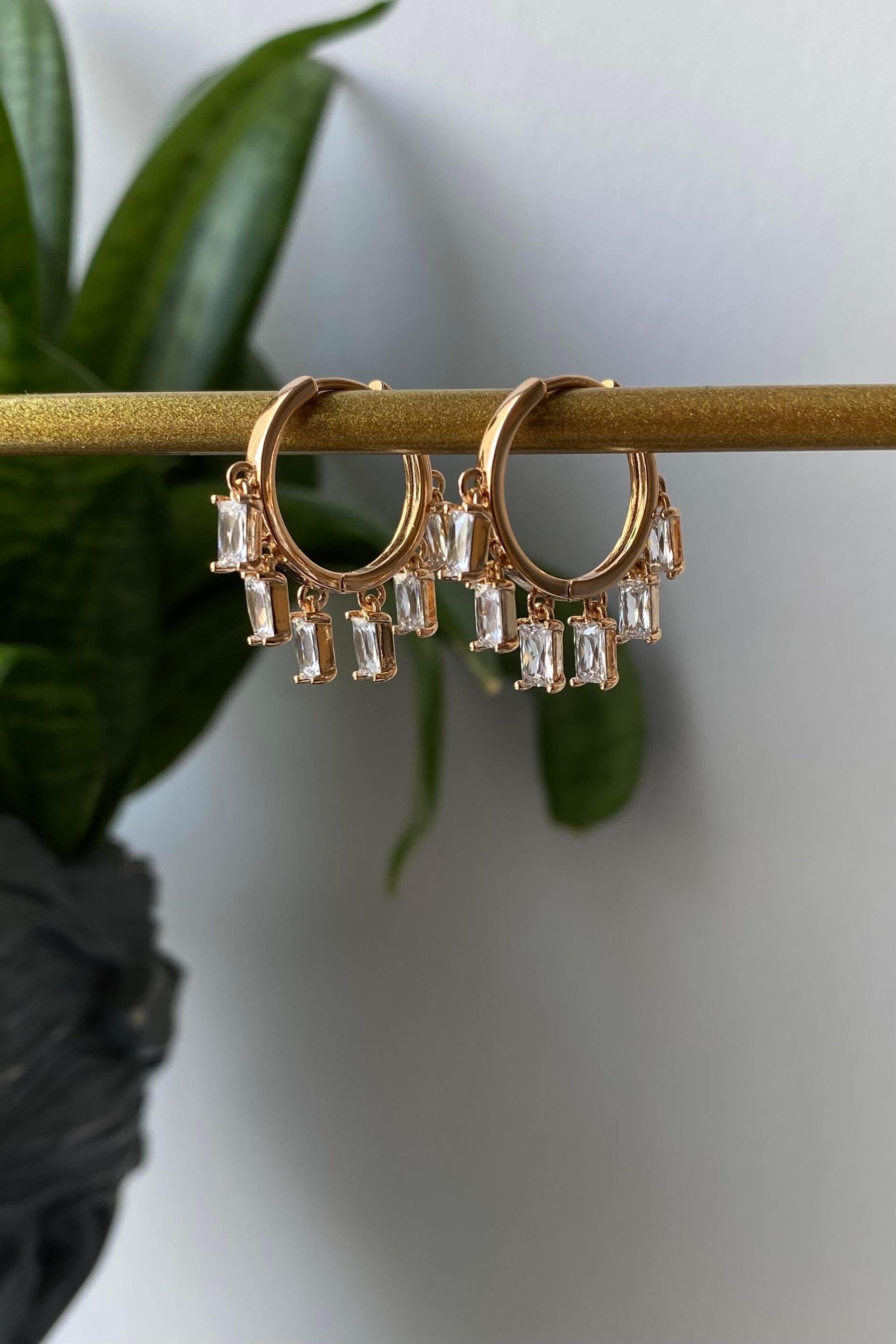 BAGET TAŞLI SHAKIRA KÜPE