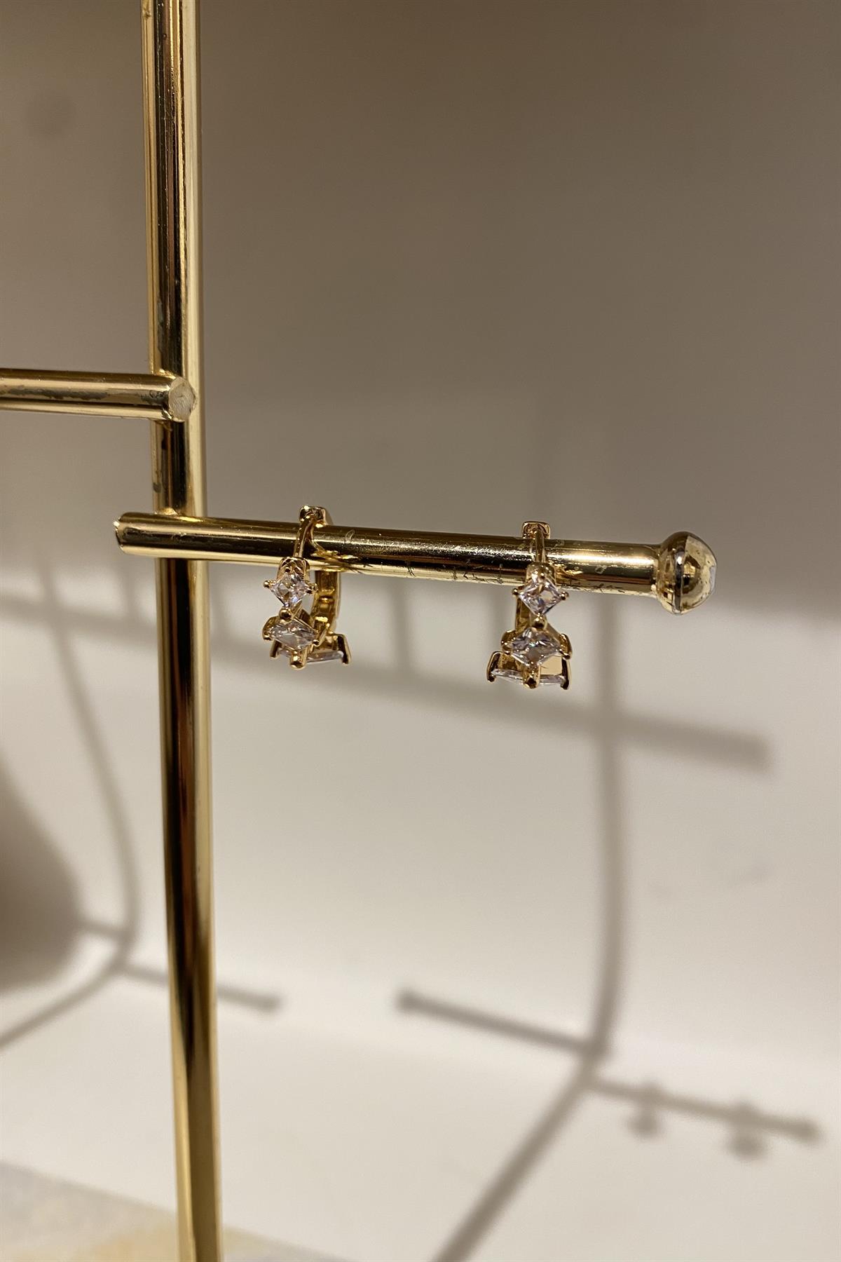 BAKLAVA MODEL SIRALI HALKA KÜPE