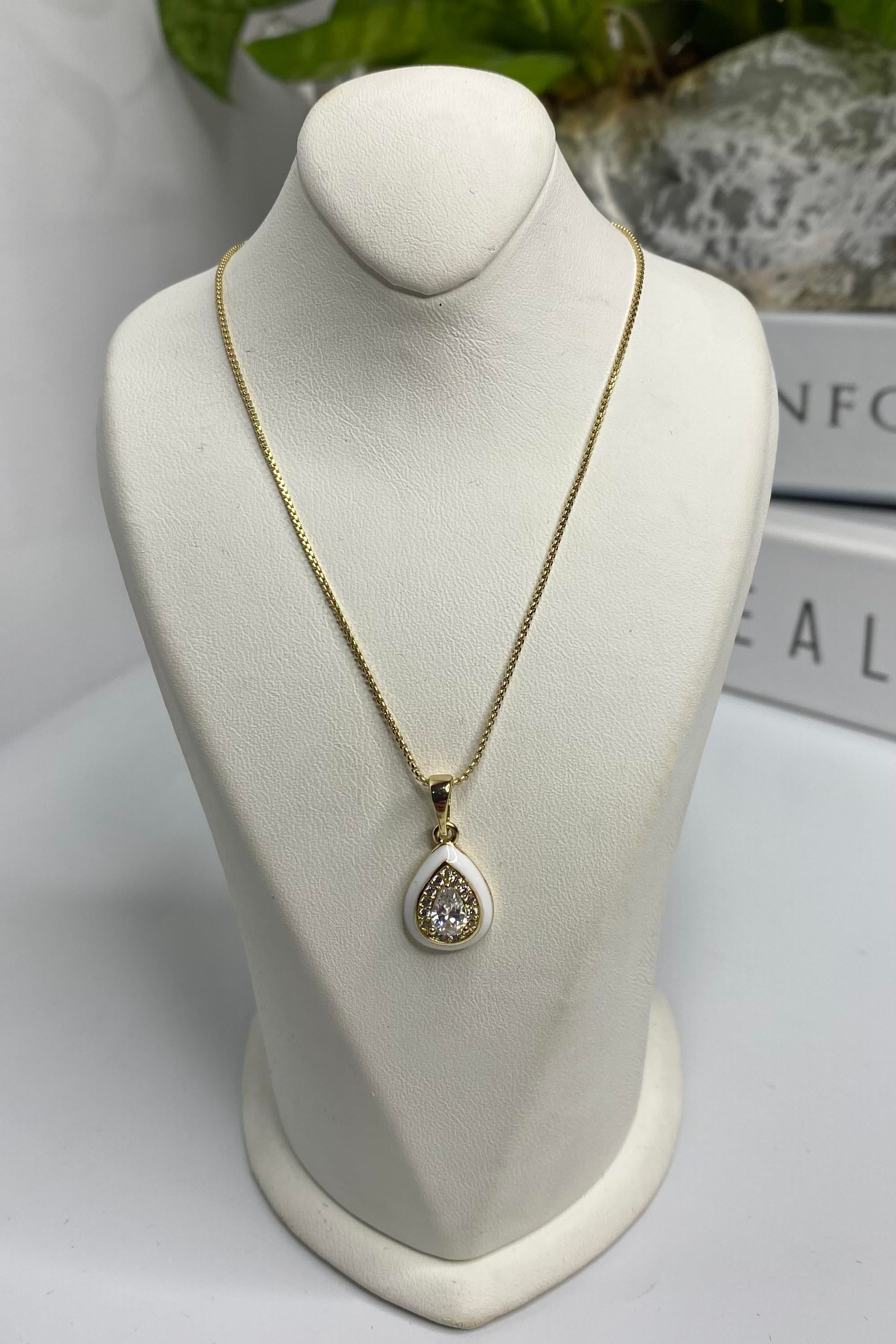 BEYAZ ŞERİTLİ DAMLA TAŞ KOLYE