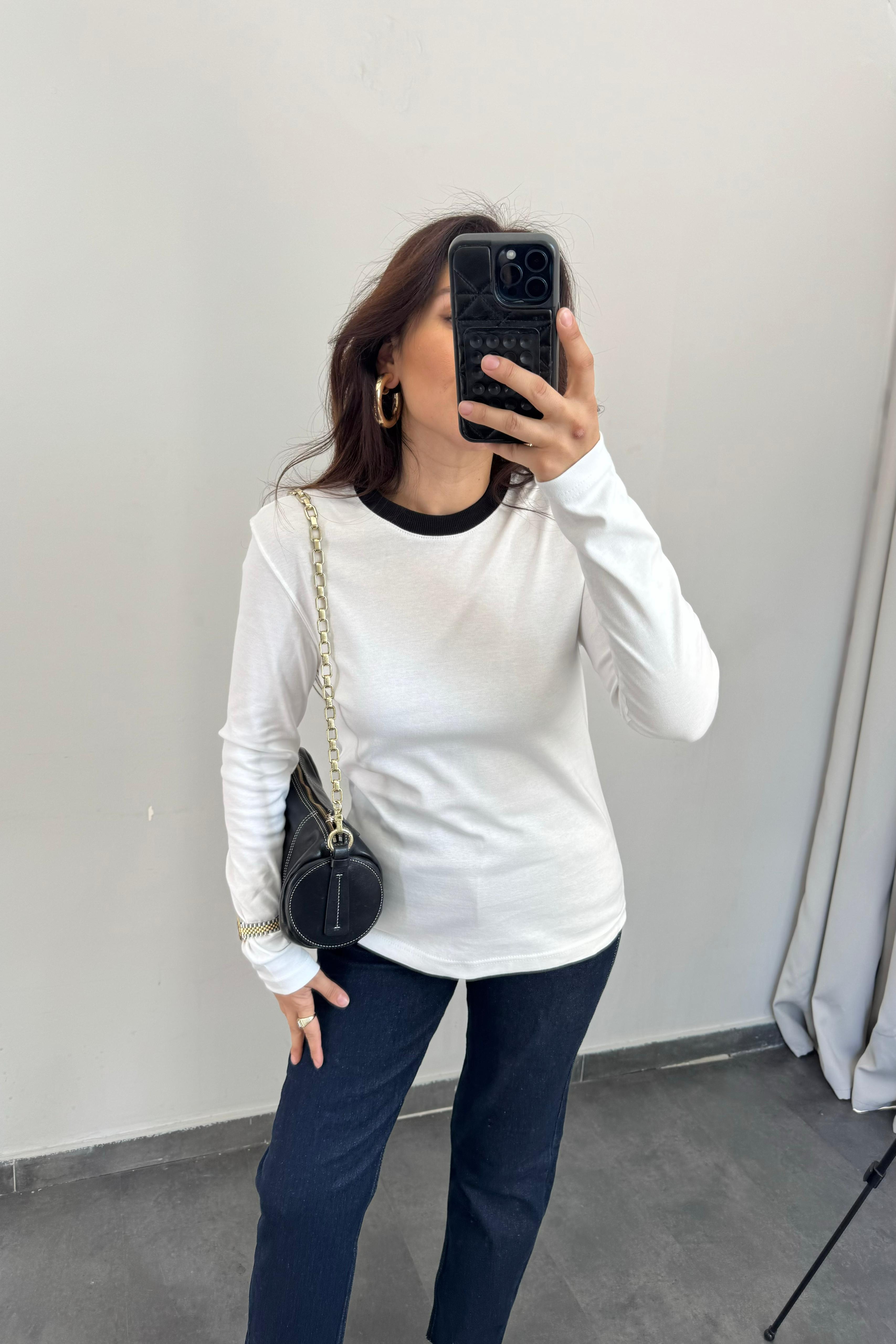 BEYAZ YAKA ŞERİTLİ UZUN KOL T-SHIRT / 1090