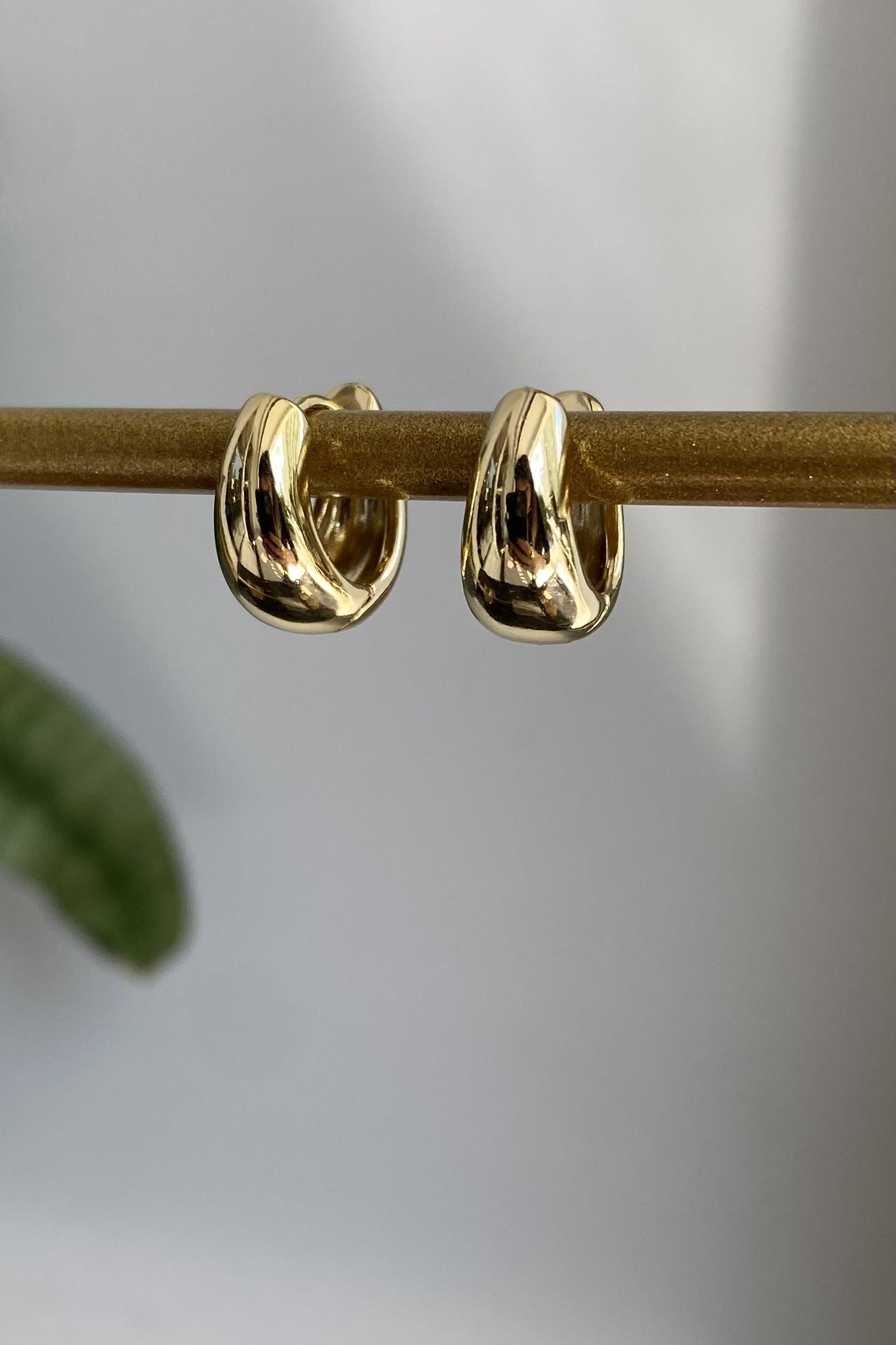 BOMBELİ HALKA KÜPE 1,5cm