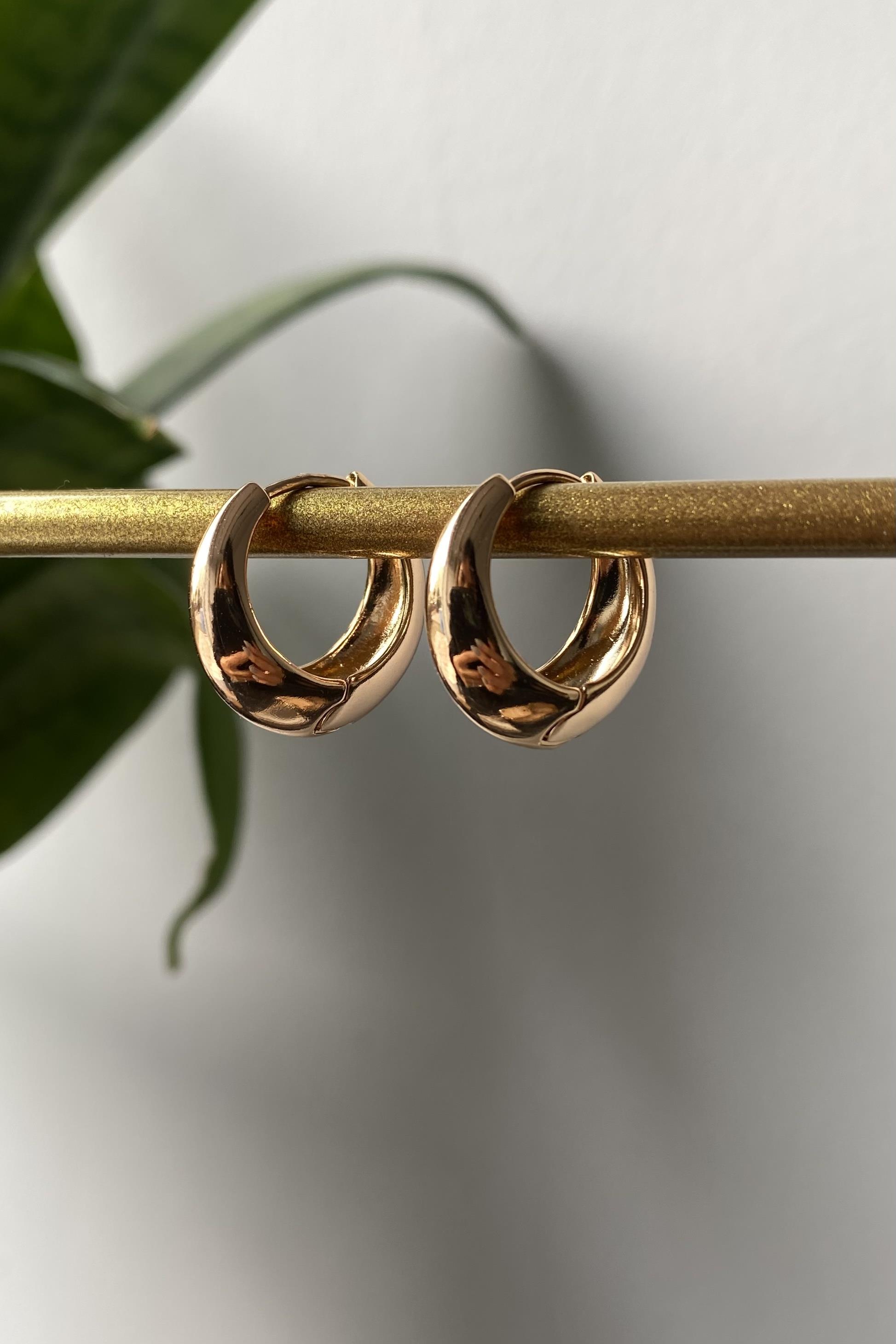 BOMBELİ HALKA KÜPE 2cm