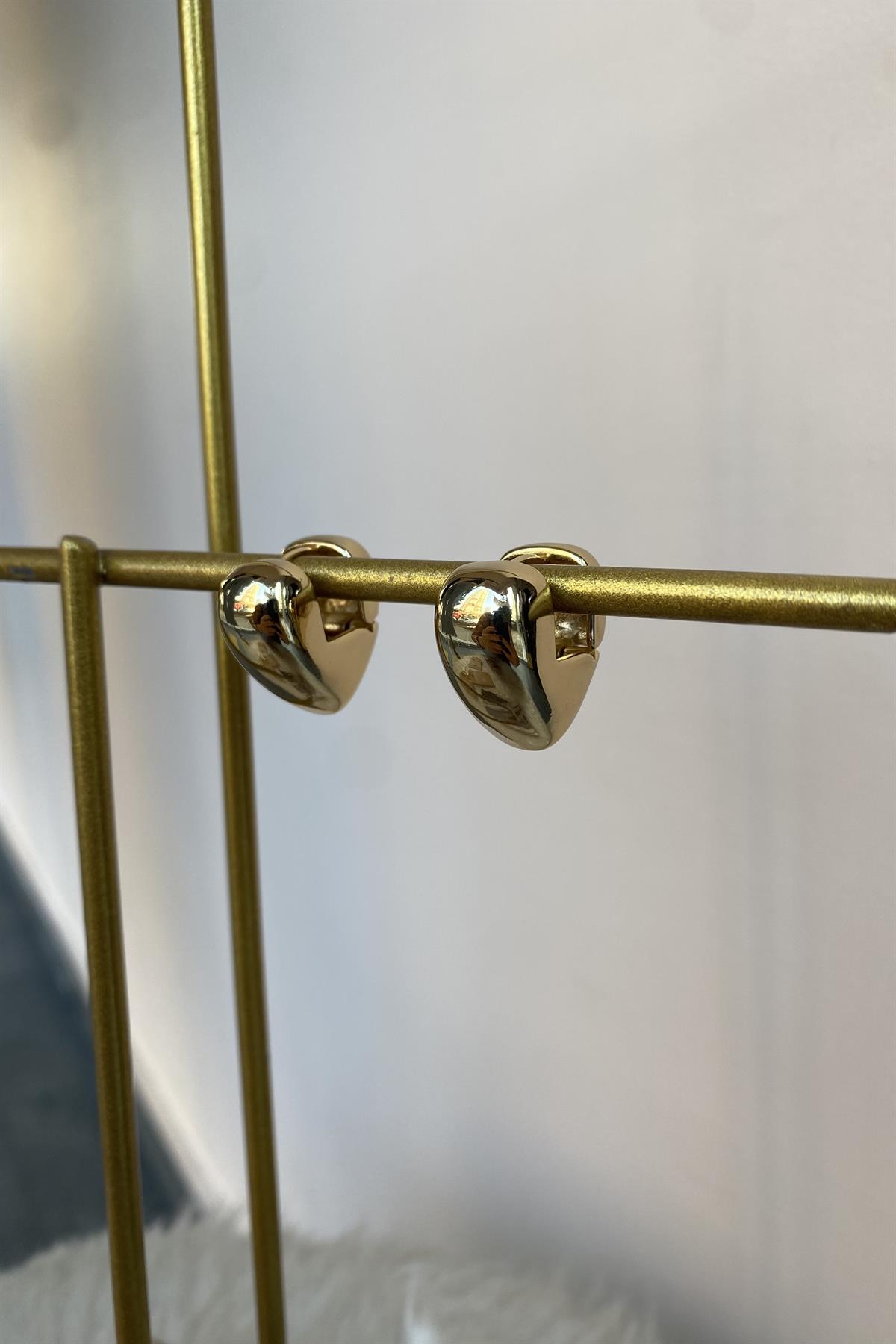 BOMBELİ KALP MODEL KÜPE