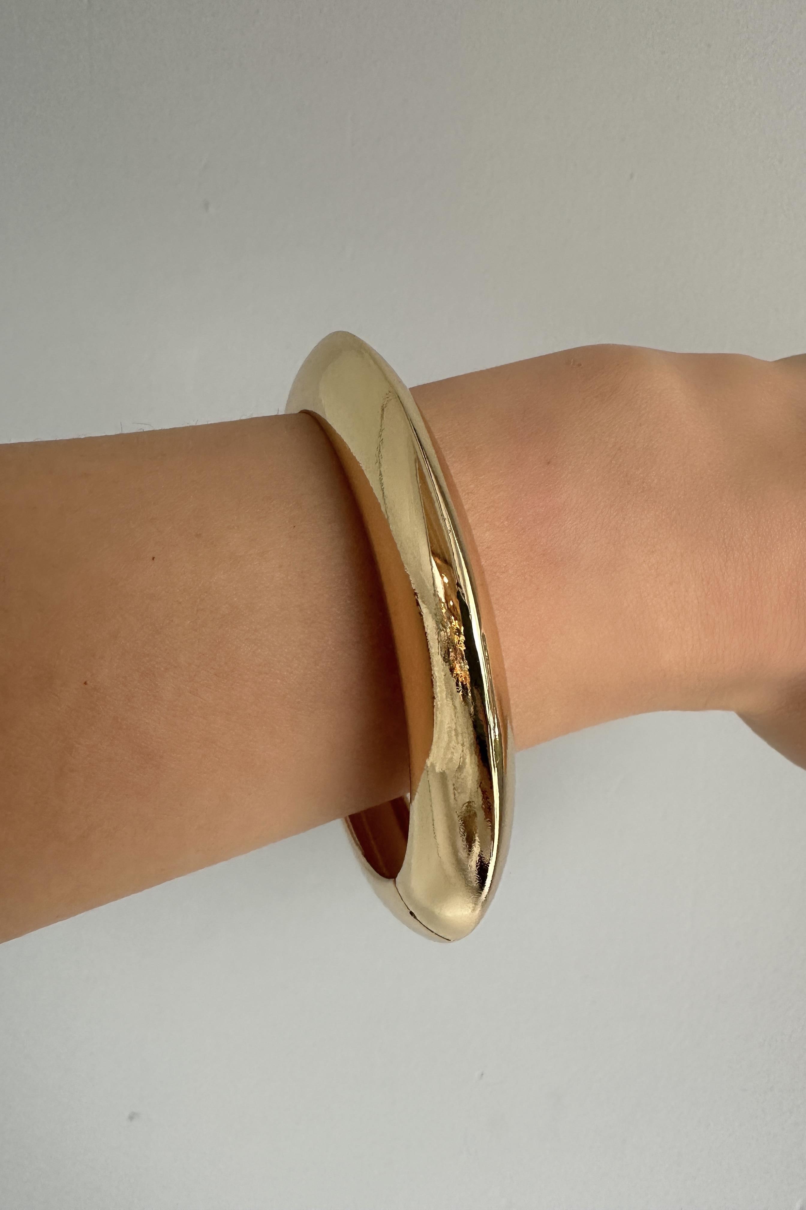 BOMBELİ KELEPÇE BİLEZİK