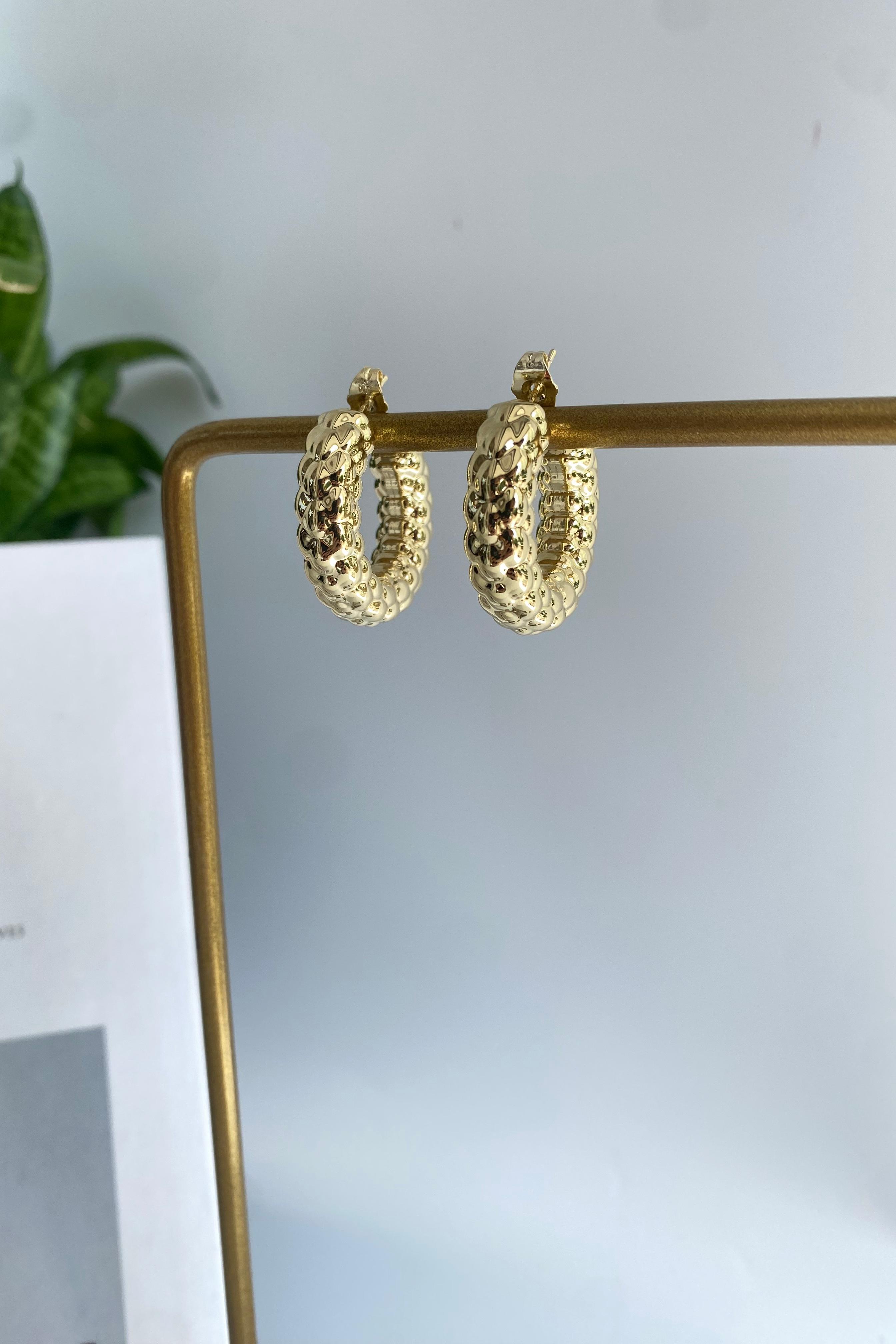 BUBBLE BOMBELİ HALKA KÜPE