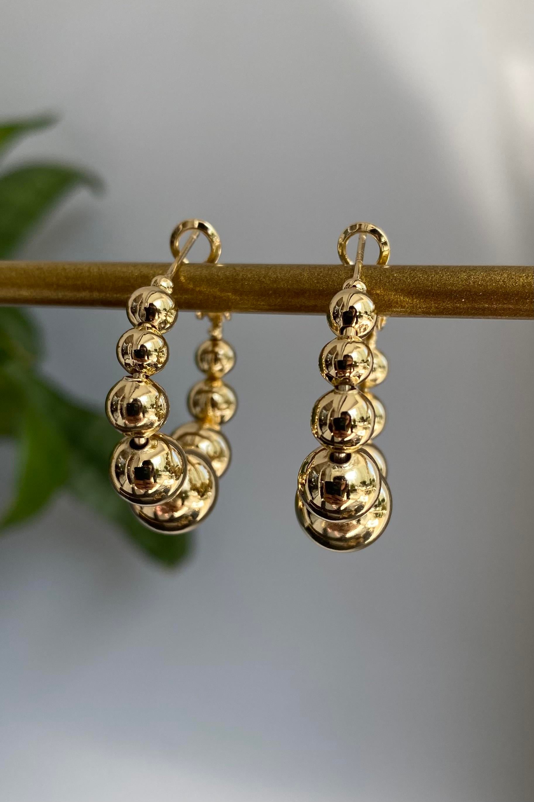 BÜYÜK TOP SIRALI HALKA KÜPE