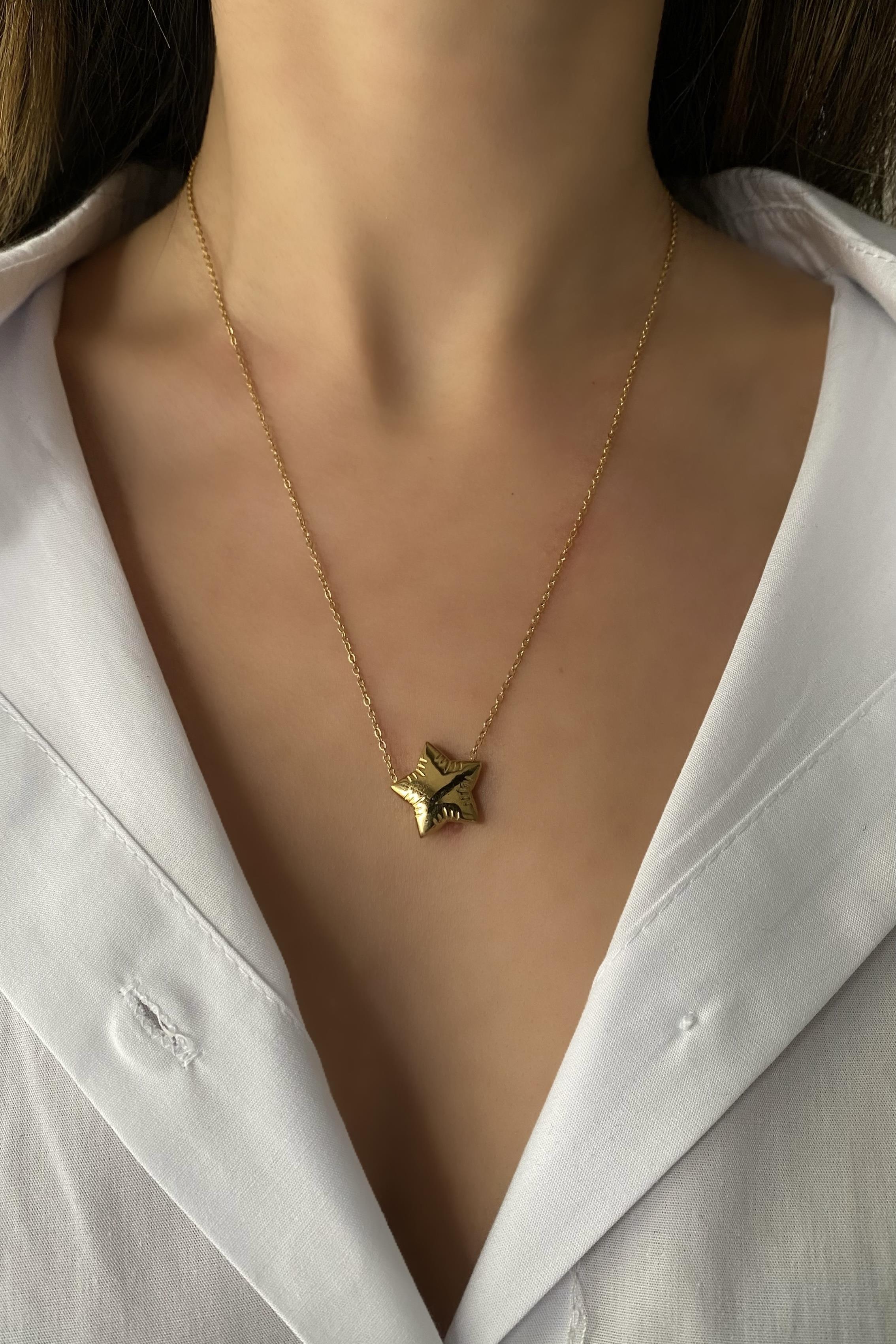 ÇELİK ÇİZGİ YILDIZ KOLYE