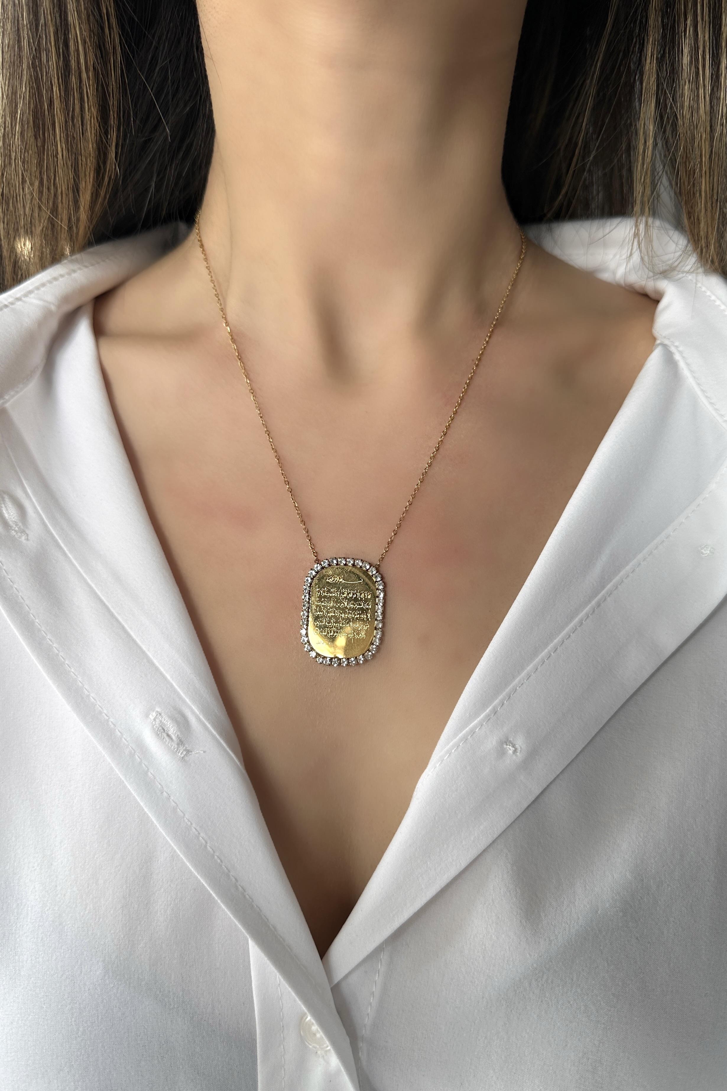 ÇELİK DUALI KARE KOLYE