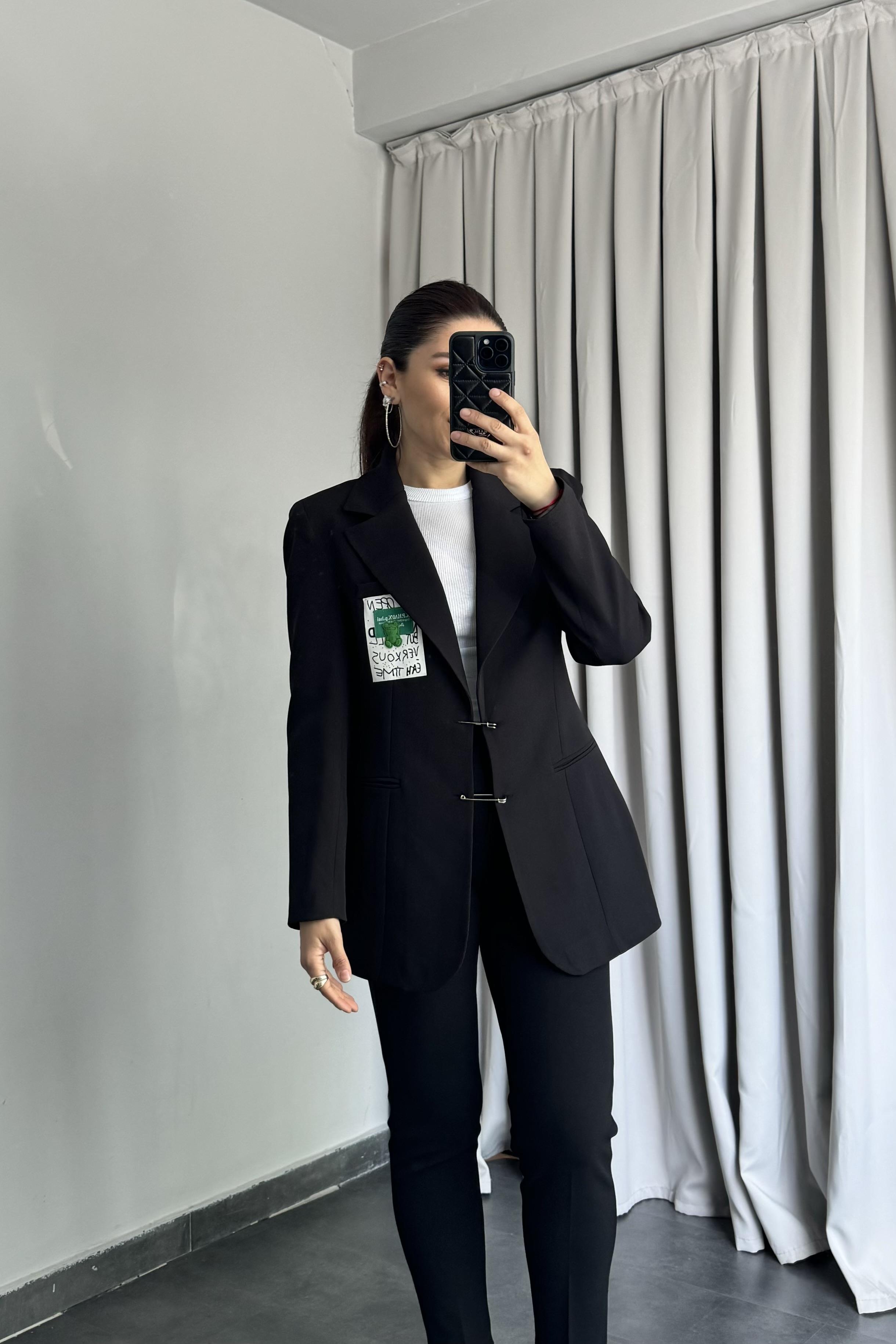 ÇENGEL DÜĞMELİ AYICIK CEPLİ BLAZER CEKET