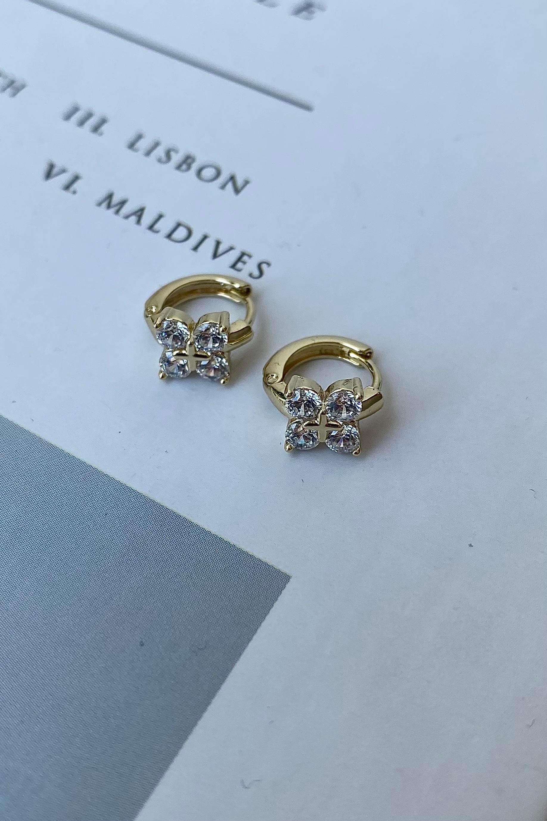 ÇİÇEK TAŞLI MİNİMAL KÜPE 1 CM