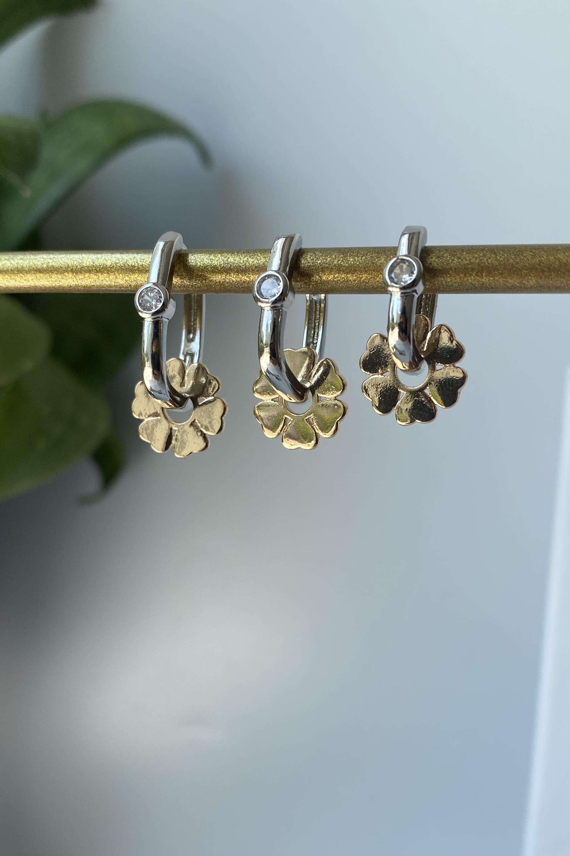 ÇİÇEK UÇLU KOMBİN KÜPE