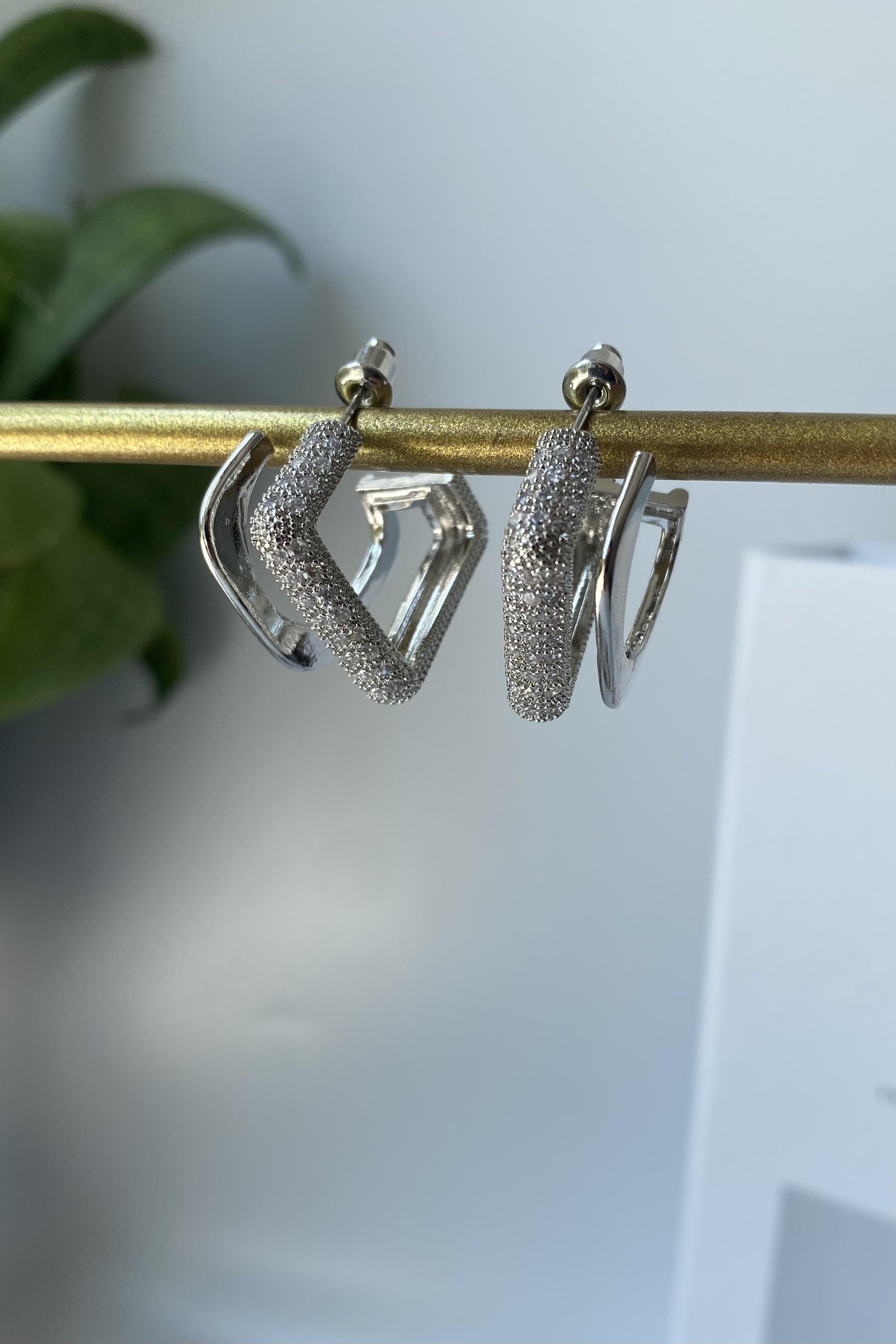 ÇİFT KATMANLI TAŞLI KARE KÜPE