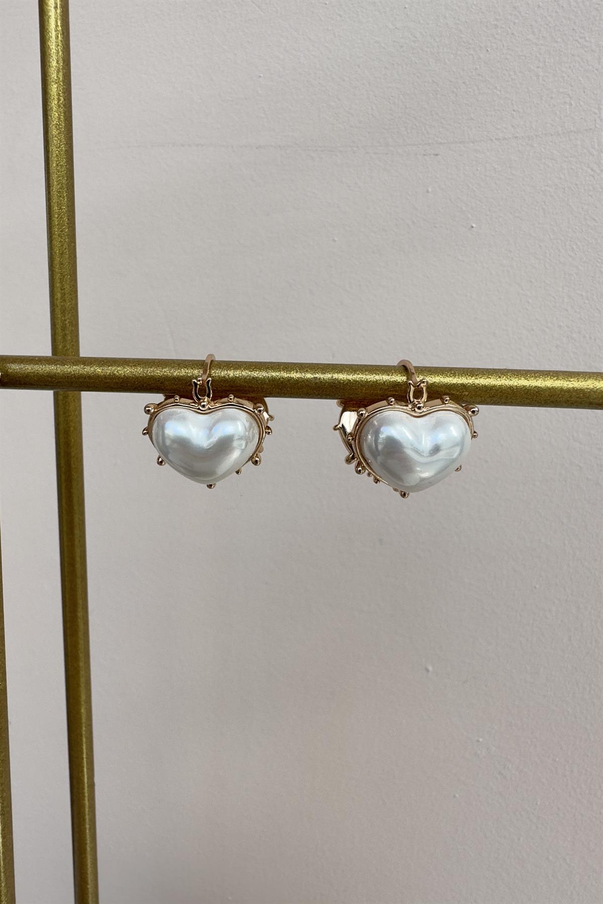 ÇİFT TARAFI SEDEFLİ KALPLİ KÜPE