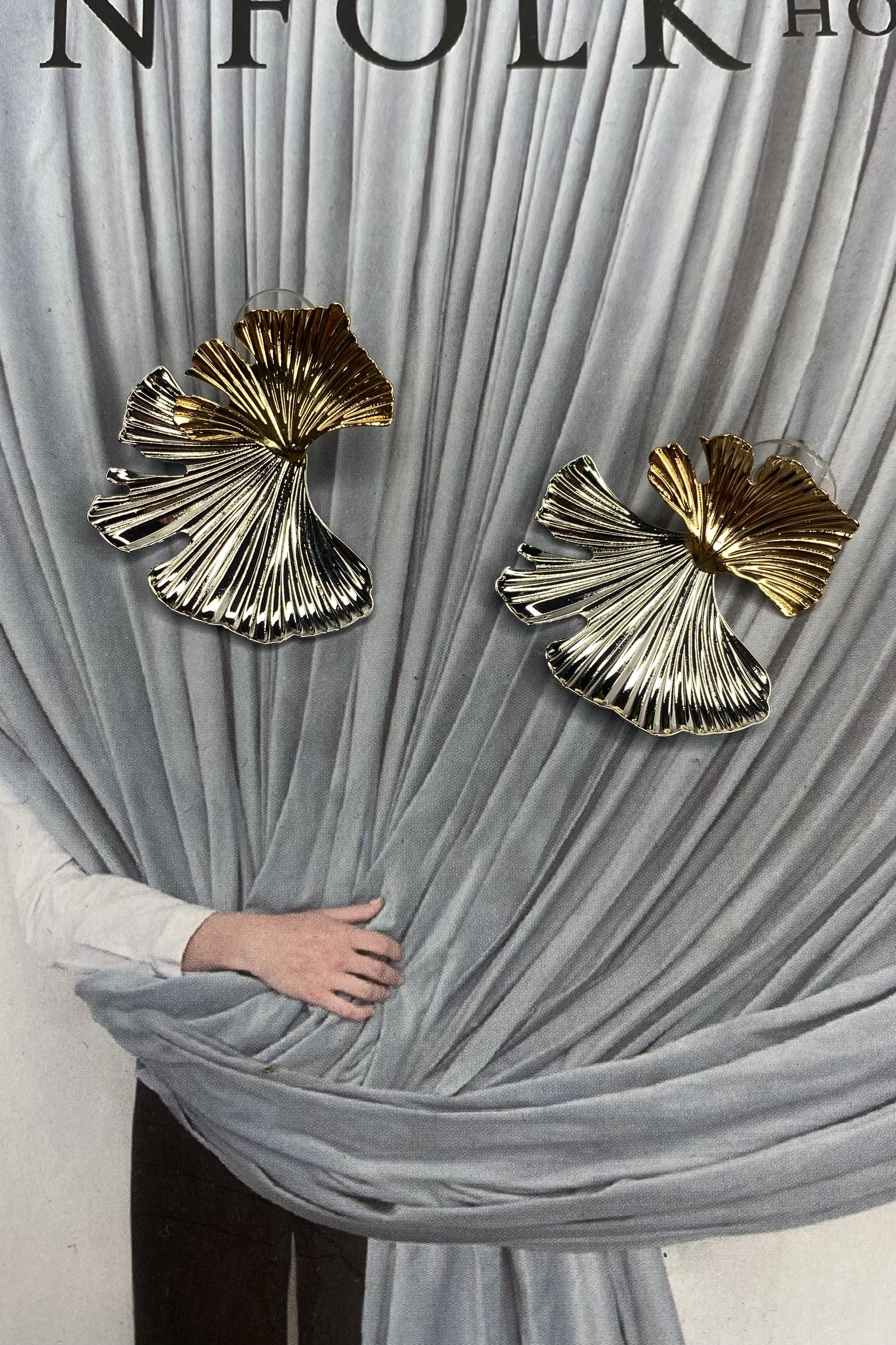 ÇİFT YAPRAKLI KÜPE