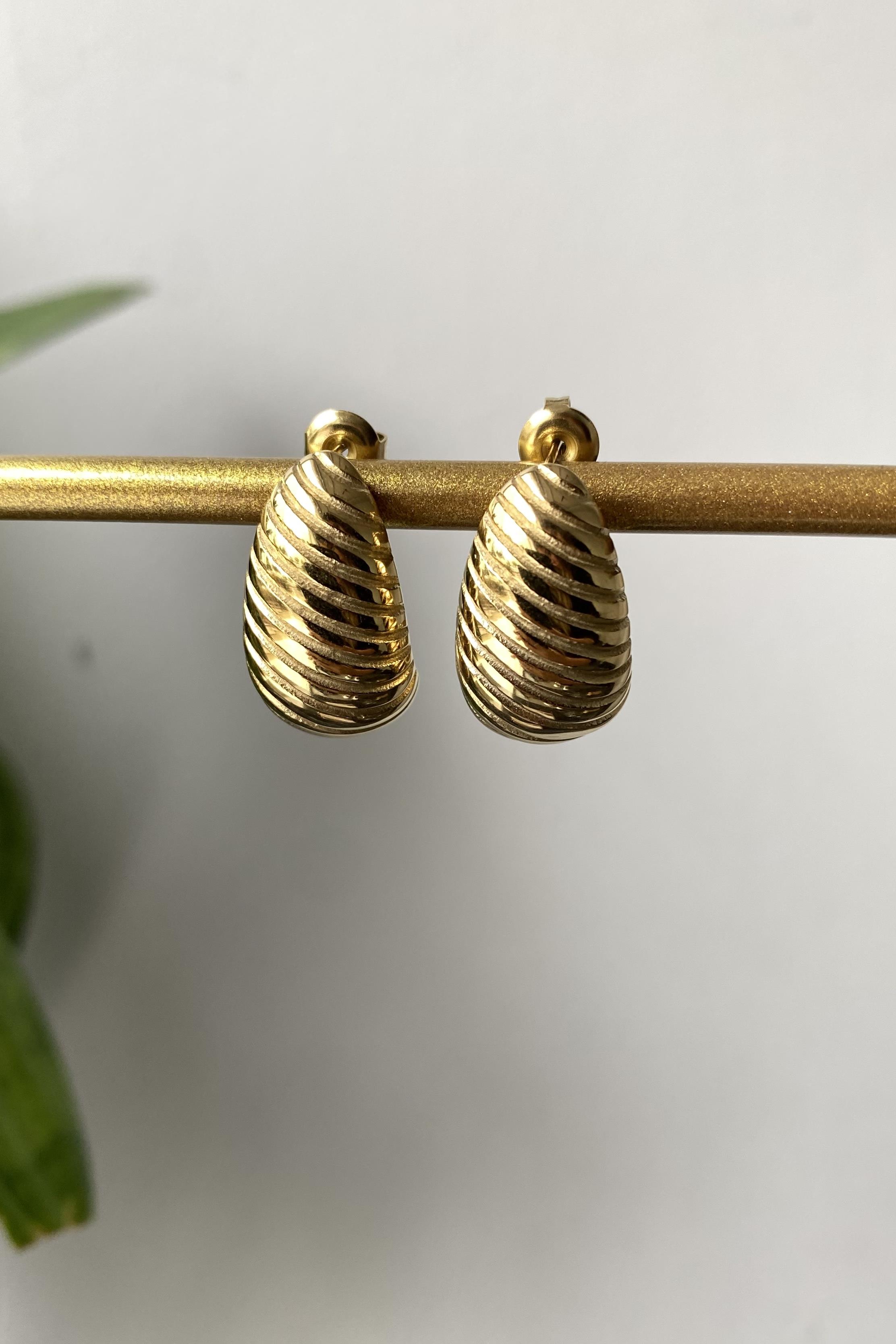 ÇİZGİLİ KÜÇÜK MARKA DAMLA KÜPE