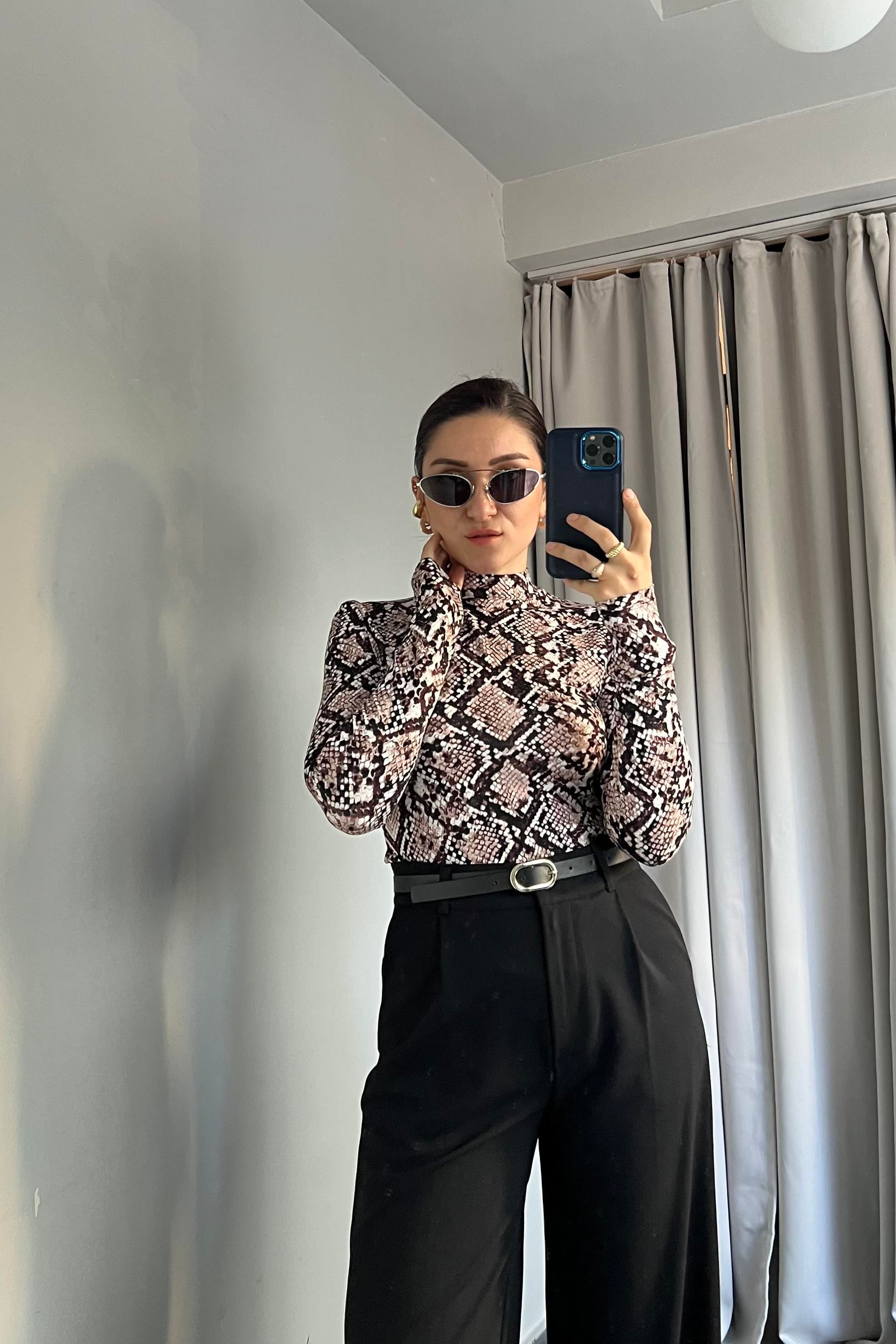 DİK YAKA UZUN KOL BASIC