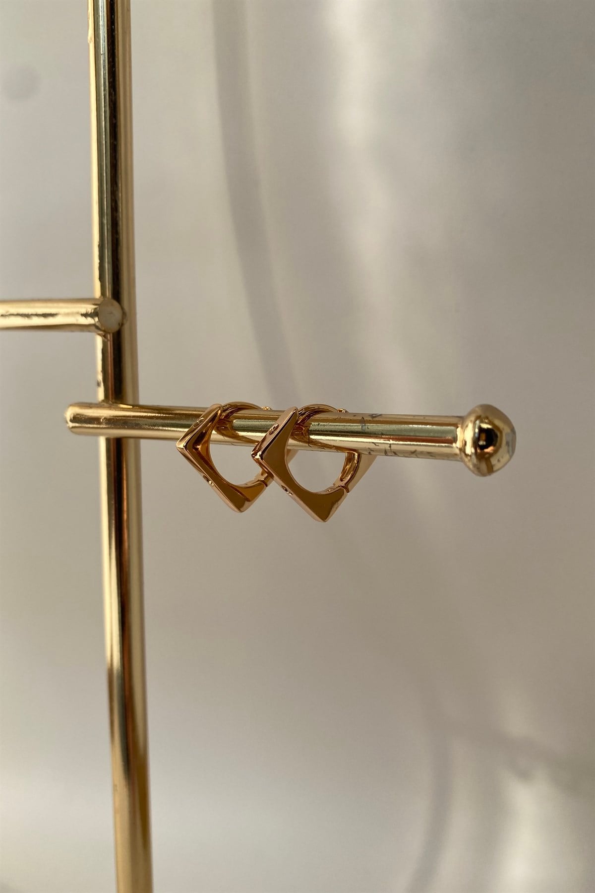 DÖRTGEN MİNİ HALKA KÜPE