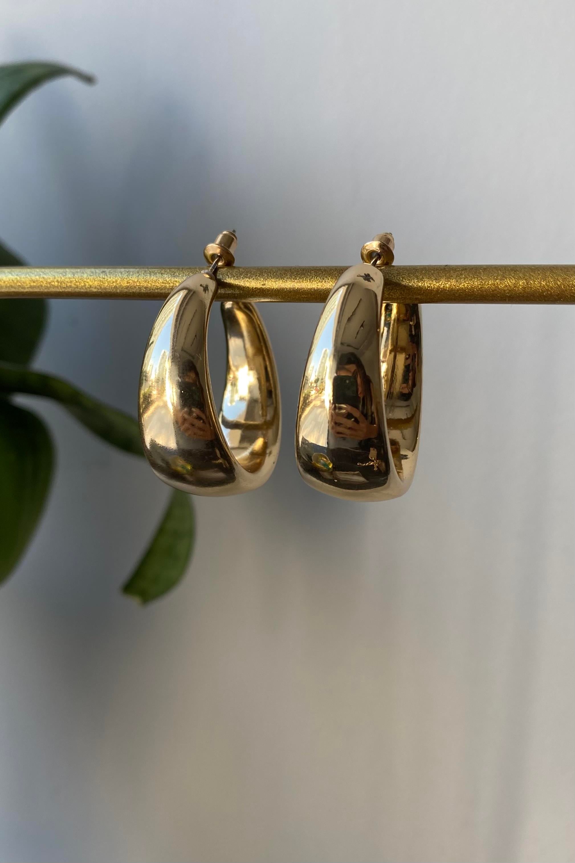 ENLİ AY HALKA KÜPE