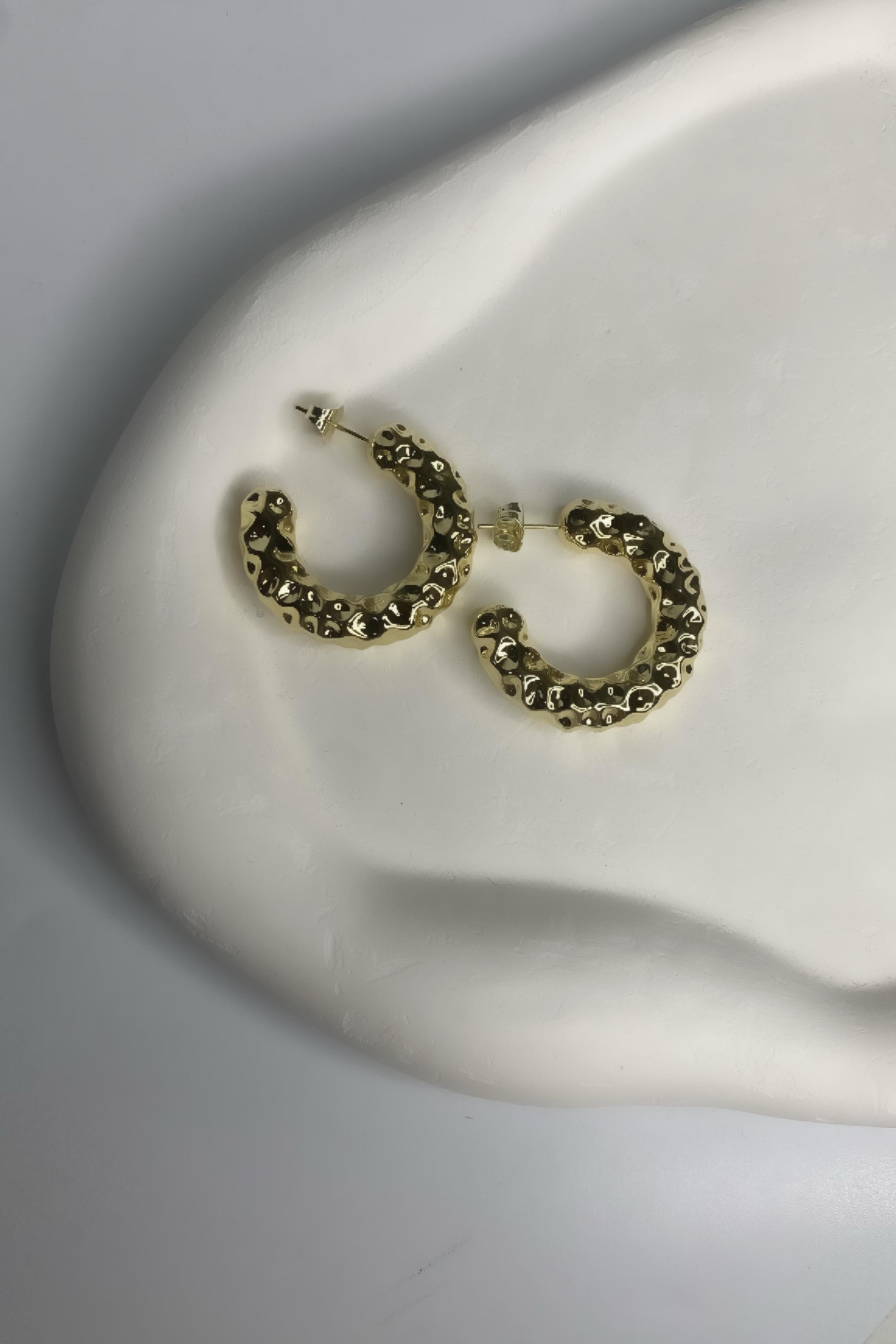 EZME İZLİ BOMBE HALKA KÜPE