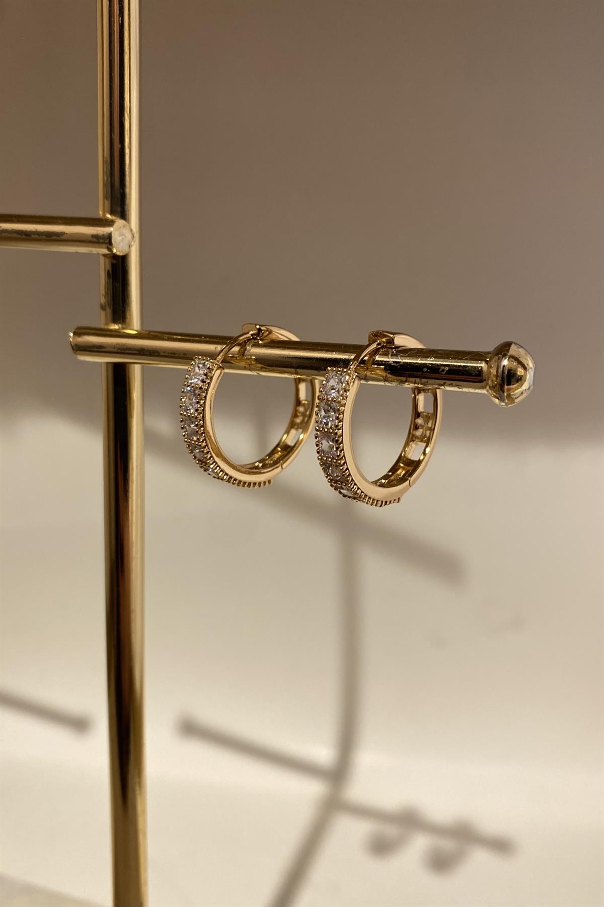 GÖMME KARE TAŞLI HALKA KÜPE 2.cm