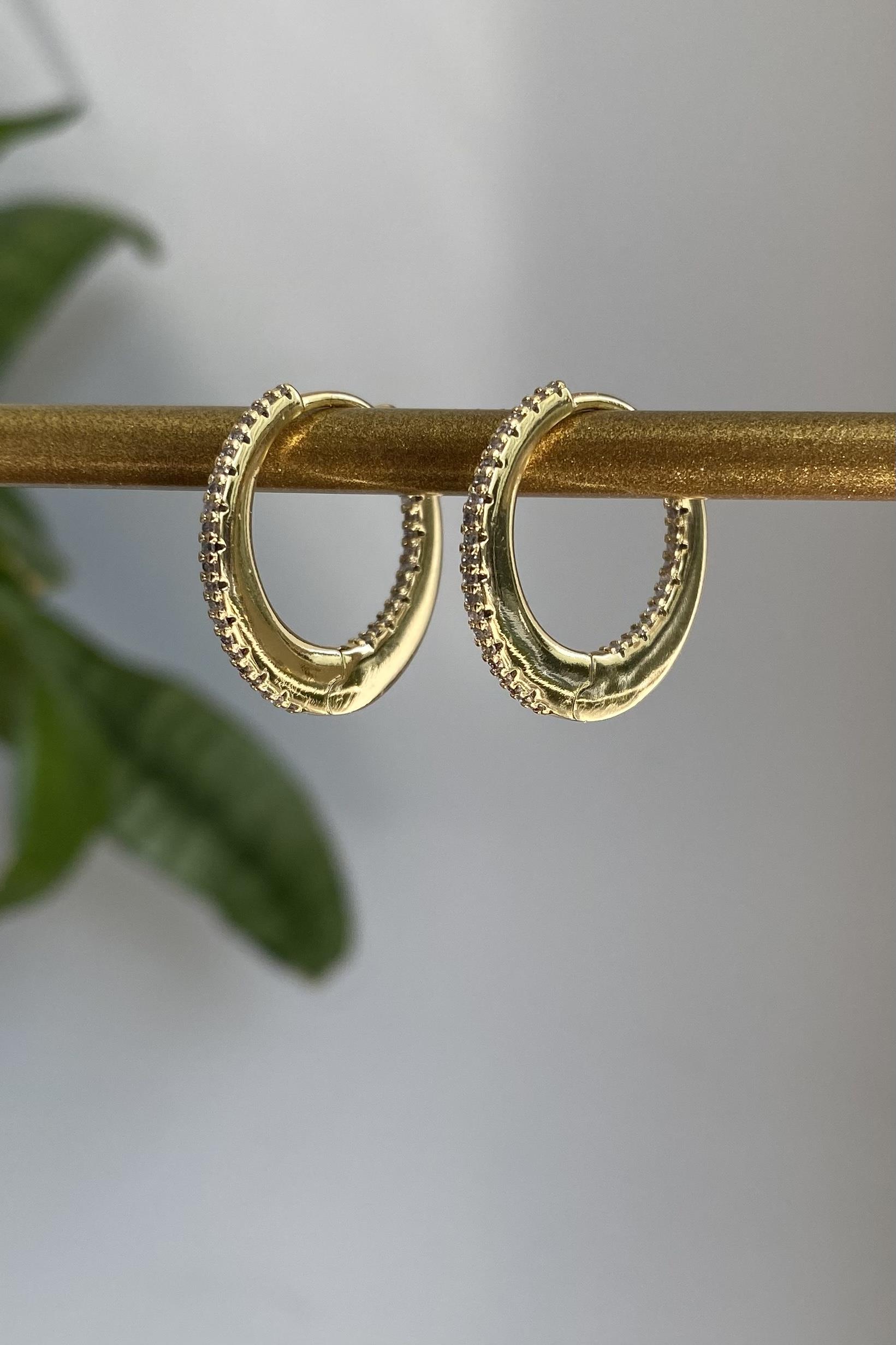 GÖMME TAŞLI YASSI HALKA KÜPE 2CM