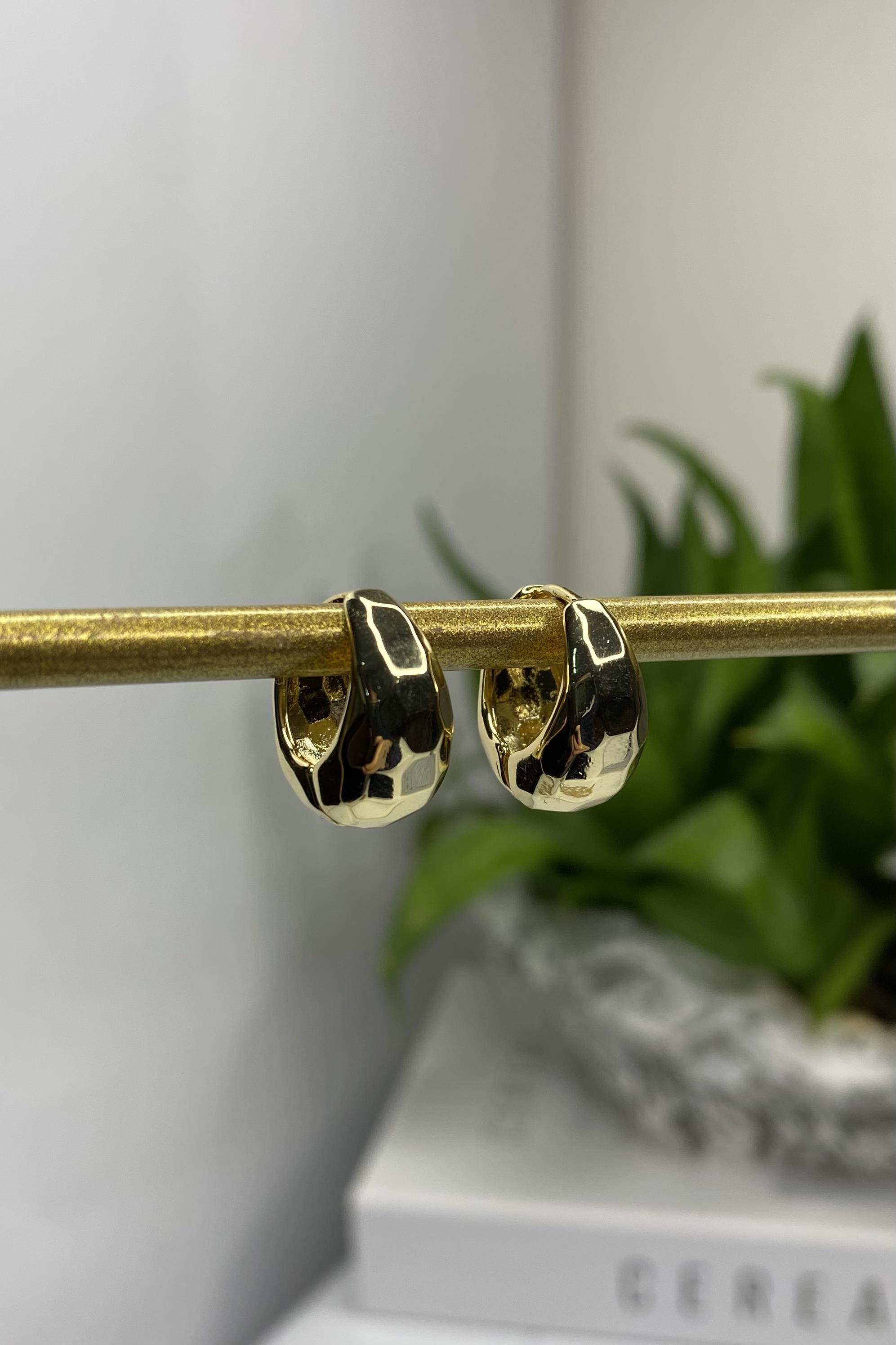 HOLOGRAM BOMBELİ HALKA KÜPE 1.5 CM