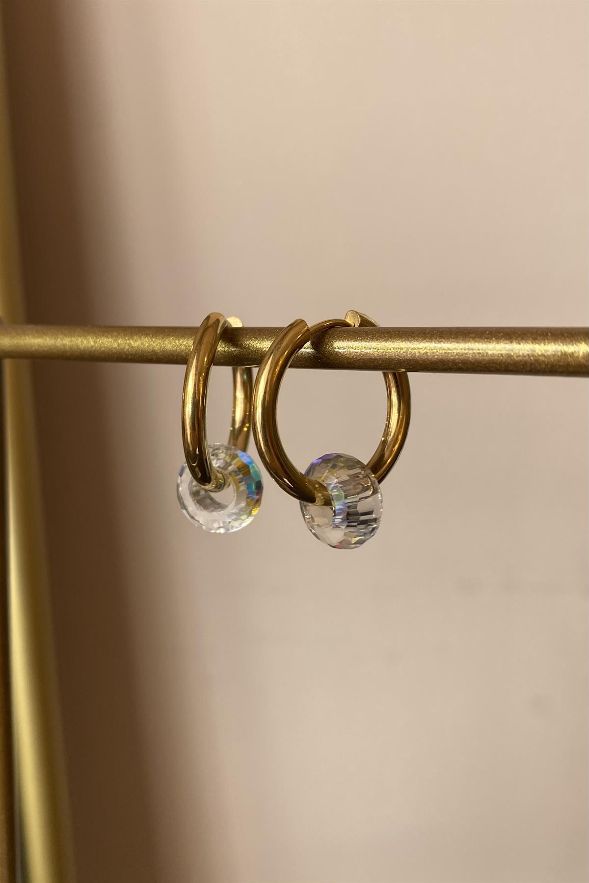 HOLOGRAM GEÇİRİLMELİ HALKA KÜPE