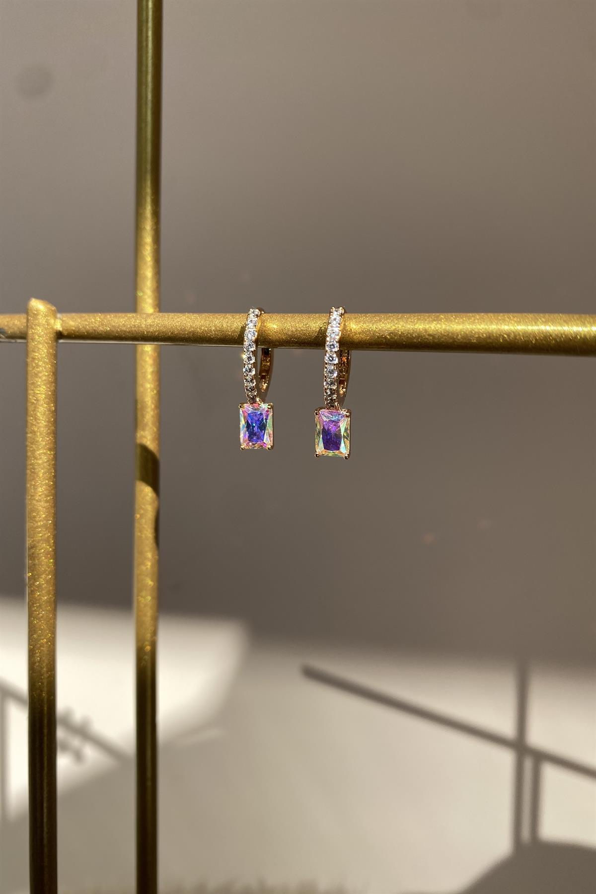 HOLOGRAM TAŞLI HALKA KÜPE 1,5cm