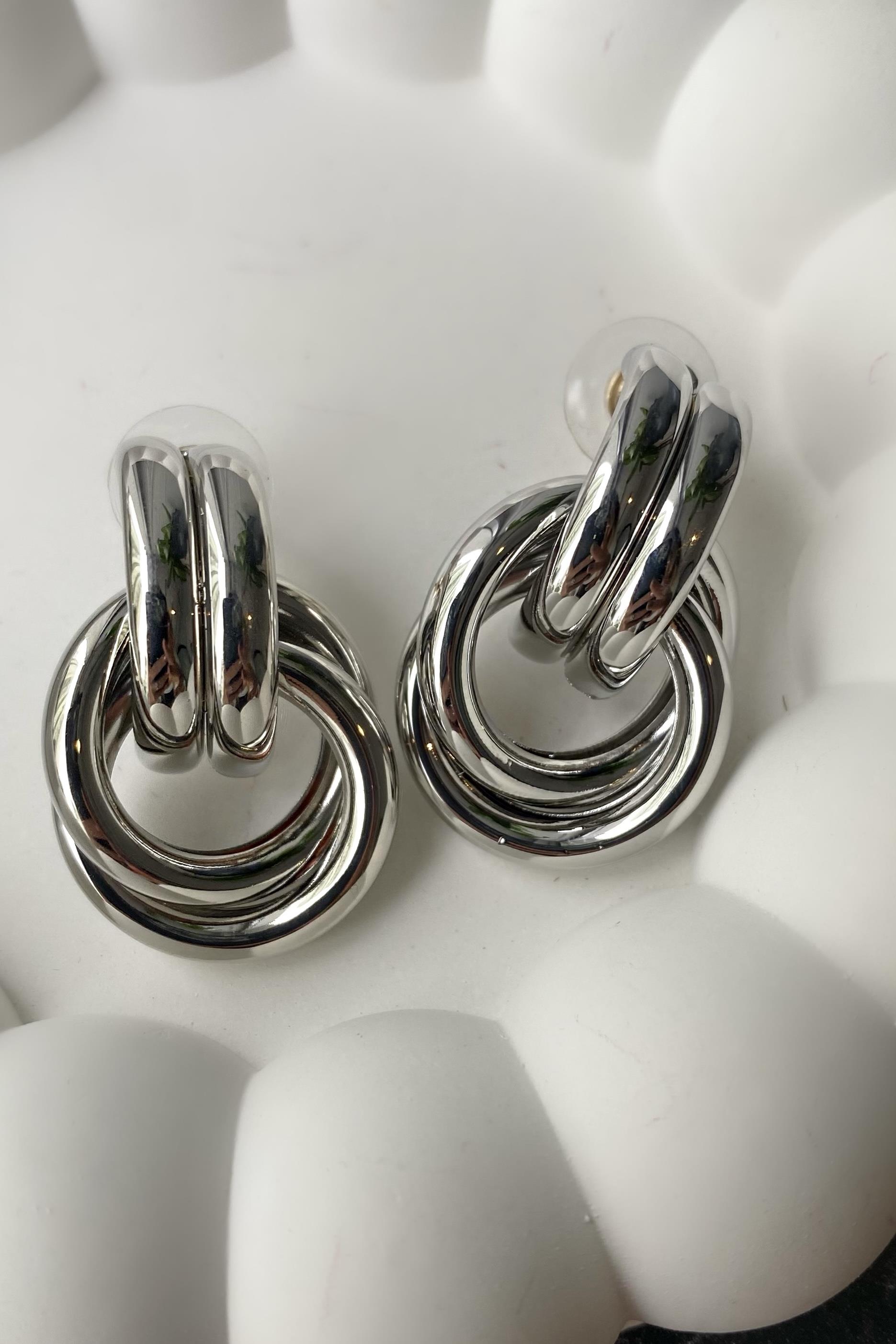 İÇ İÇE KNOT KÜPE