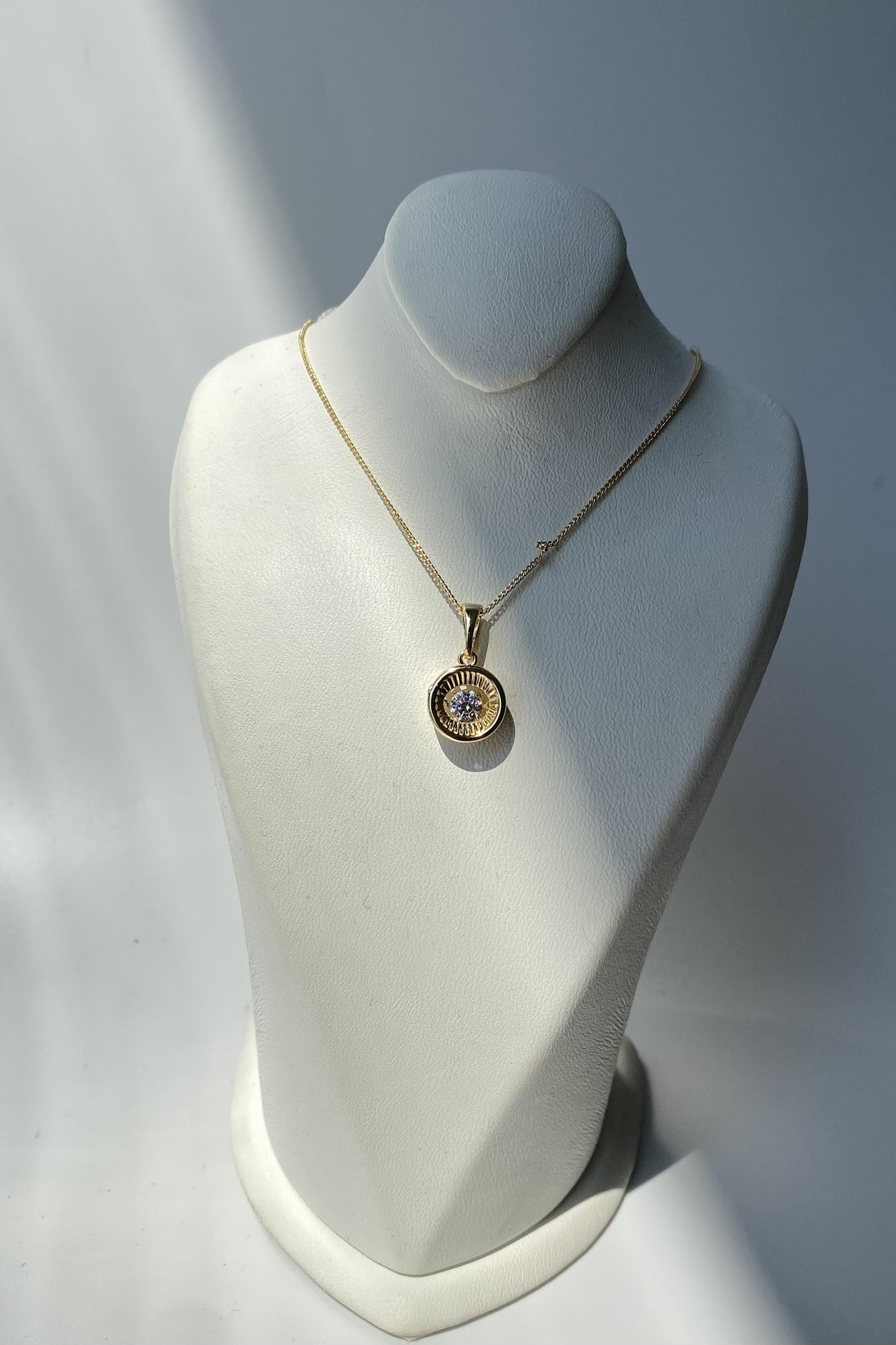 İÇİ TAŞ BONCUKLU KOLYE