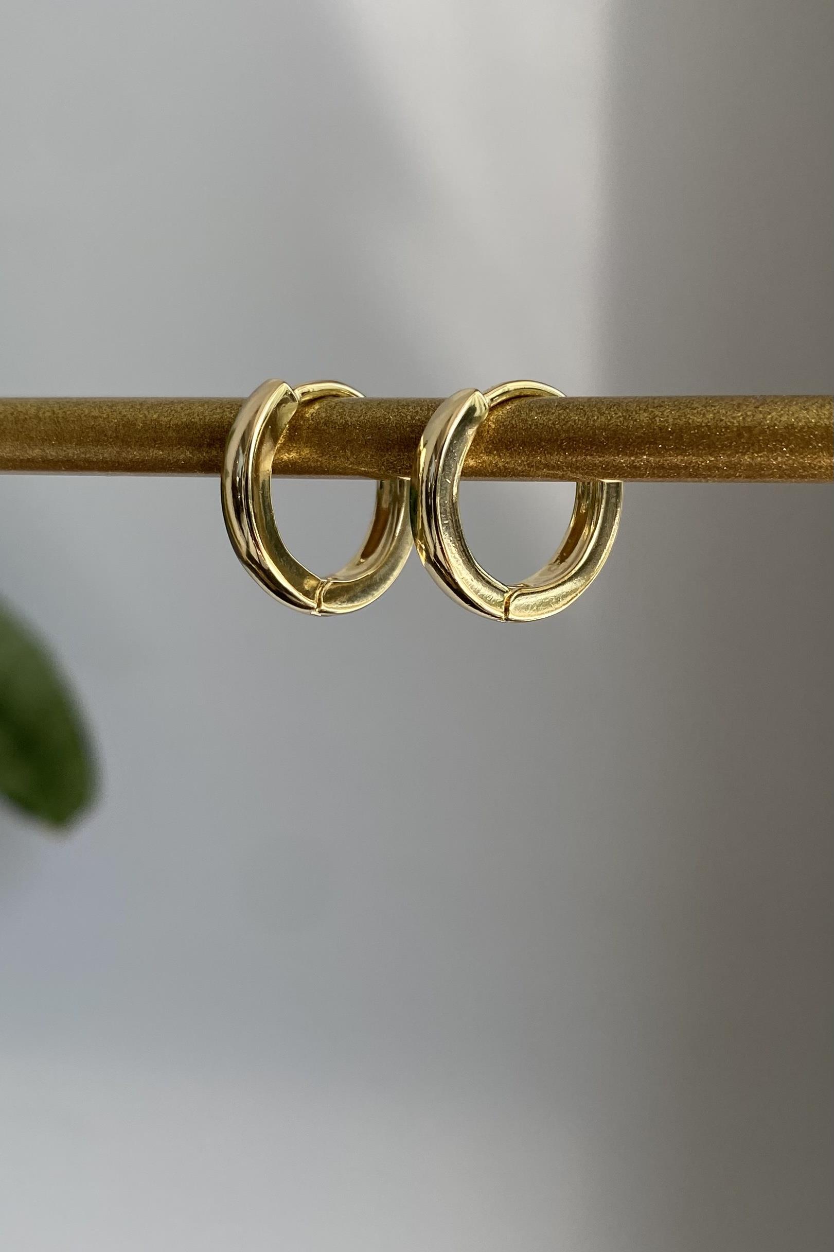 İNCE KLASİK BORU HALKA KÜPE 1,5CM