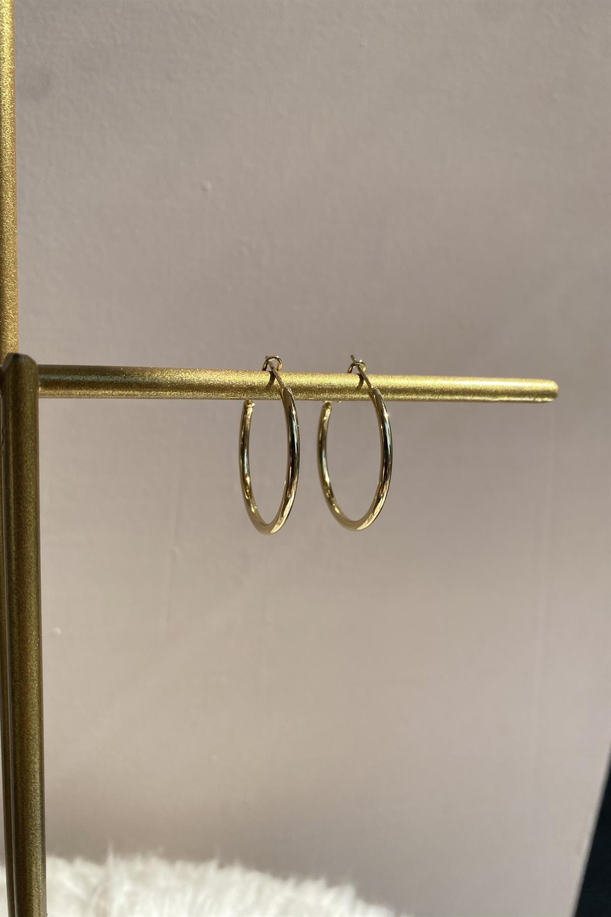 İNCE KLASİK BORU HALKA KÜPE 3cm