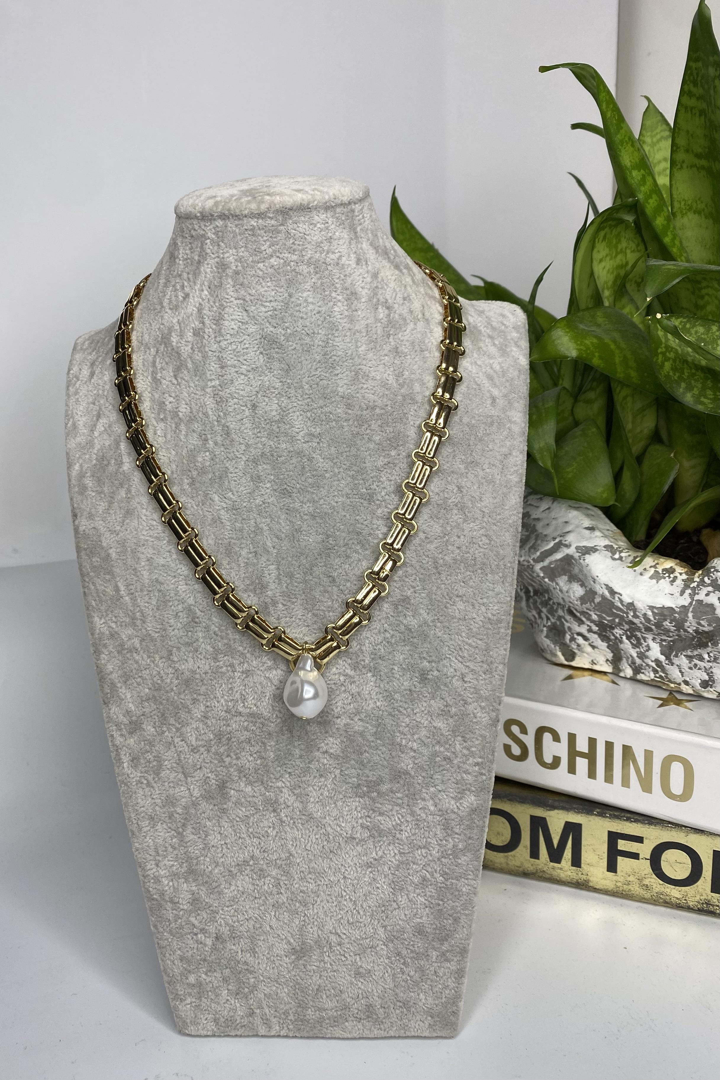 İNCİ UÇLU PLAKA KOLYE