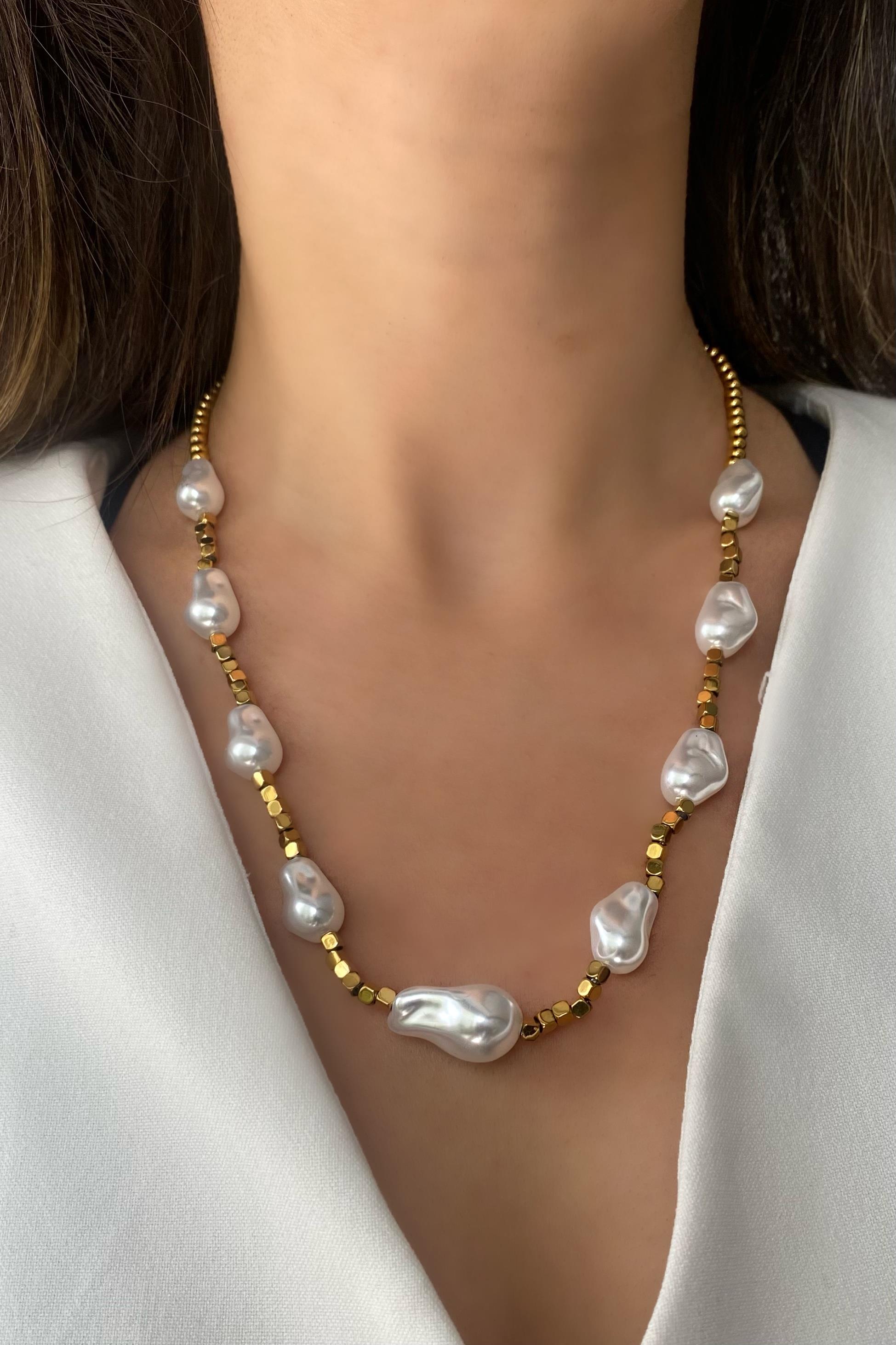 İNCİLİ BONCUK KOLYE