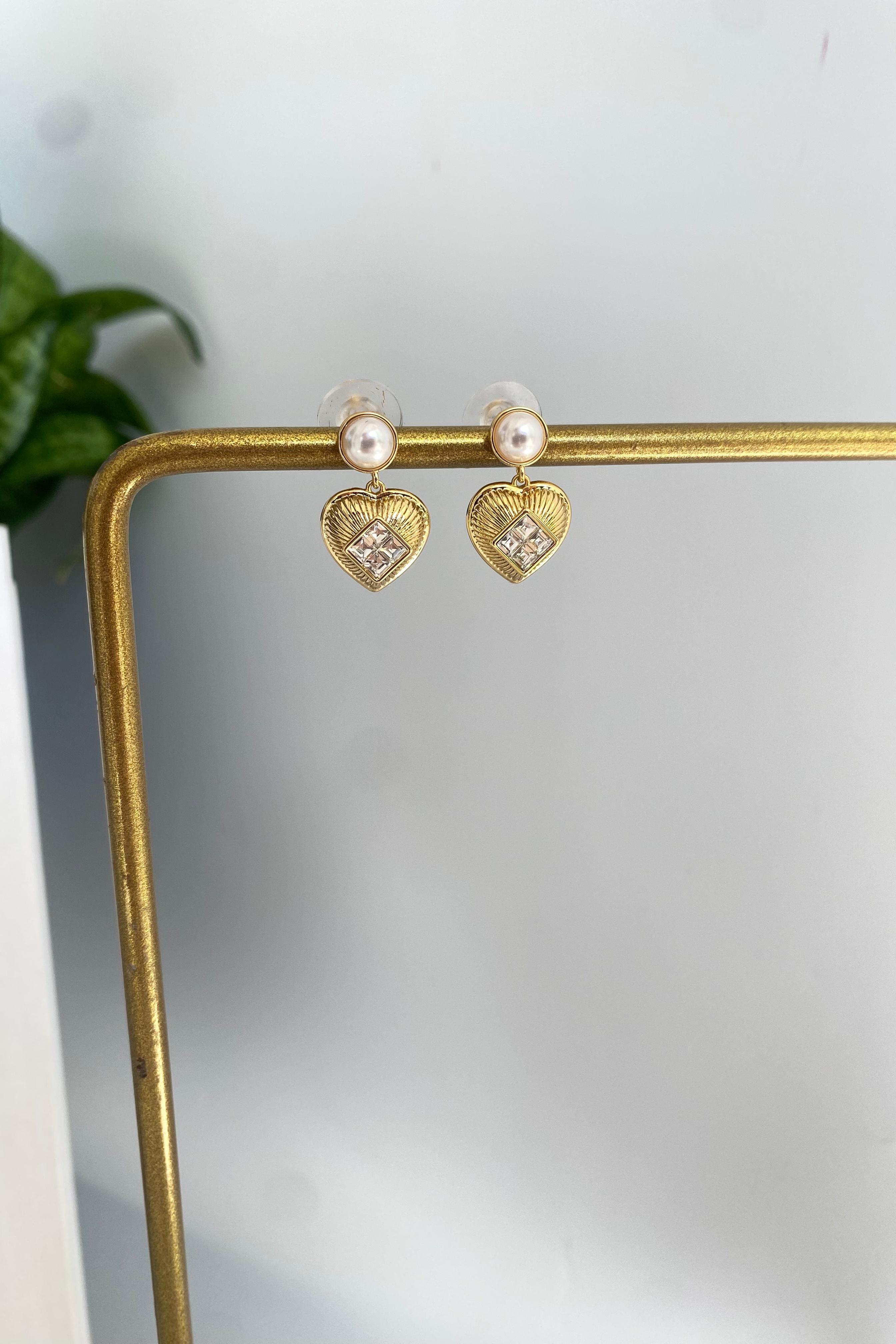 İNCİLİ KALP KÜPE