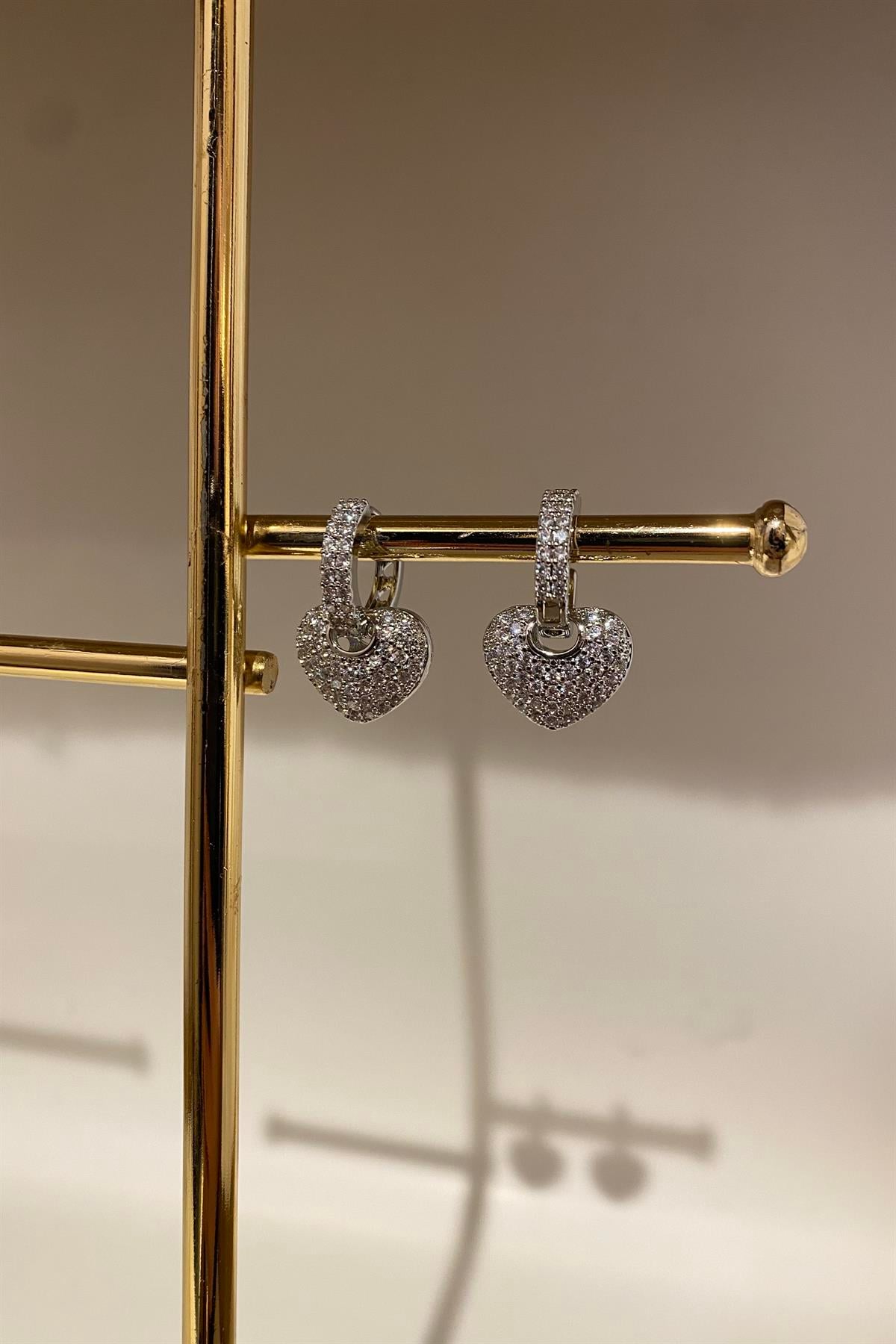 KALP GEÇMELİ VIP HALKA KÜPE